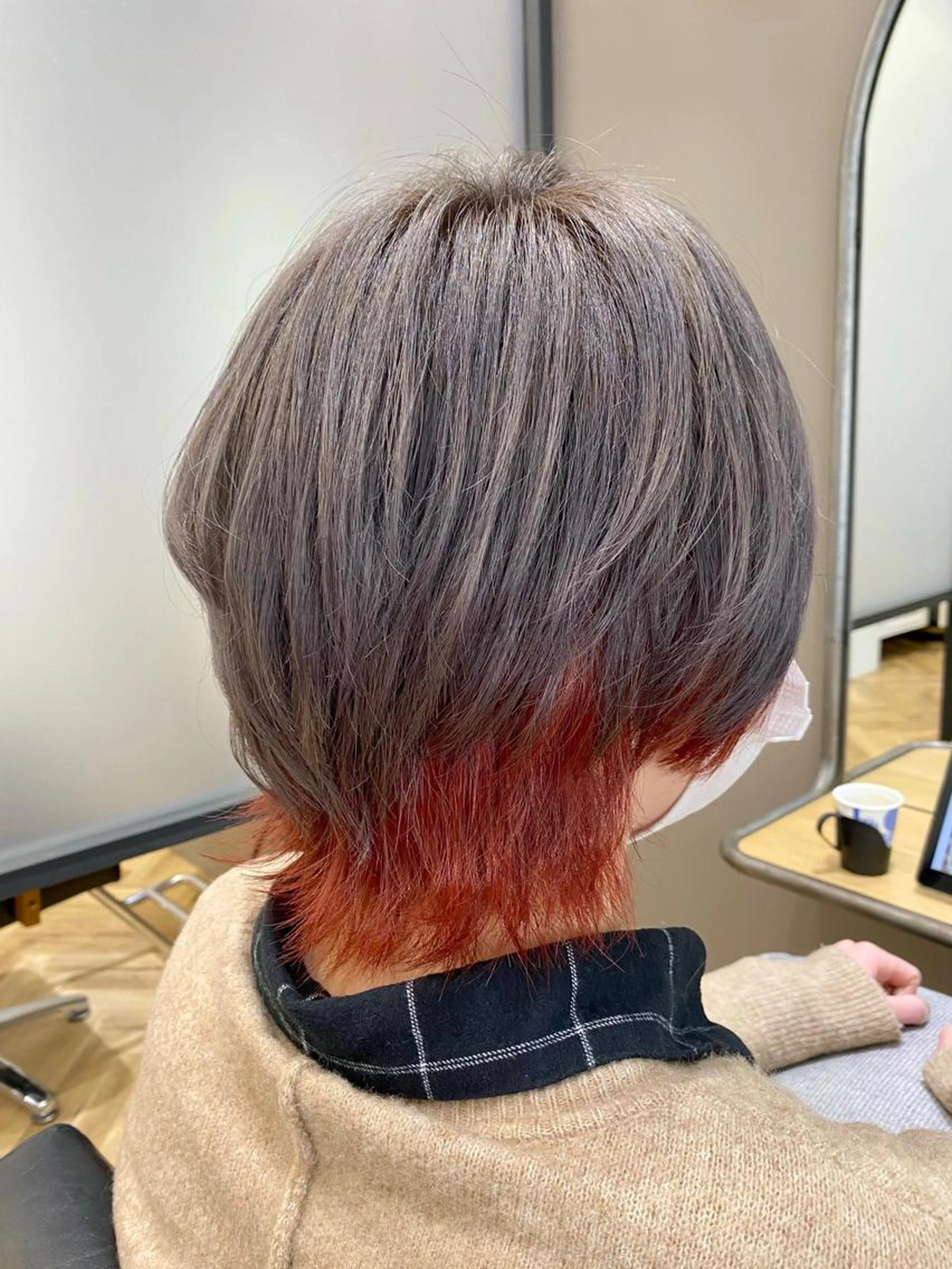 インナーカラーor裾カラー【ポイントブリーチ·全体カラー】+カット+クイックトリートメントの写真