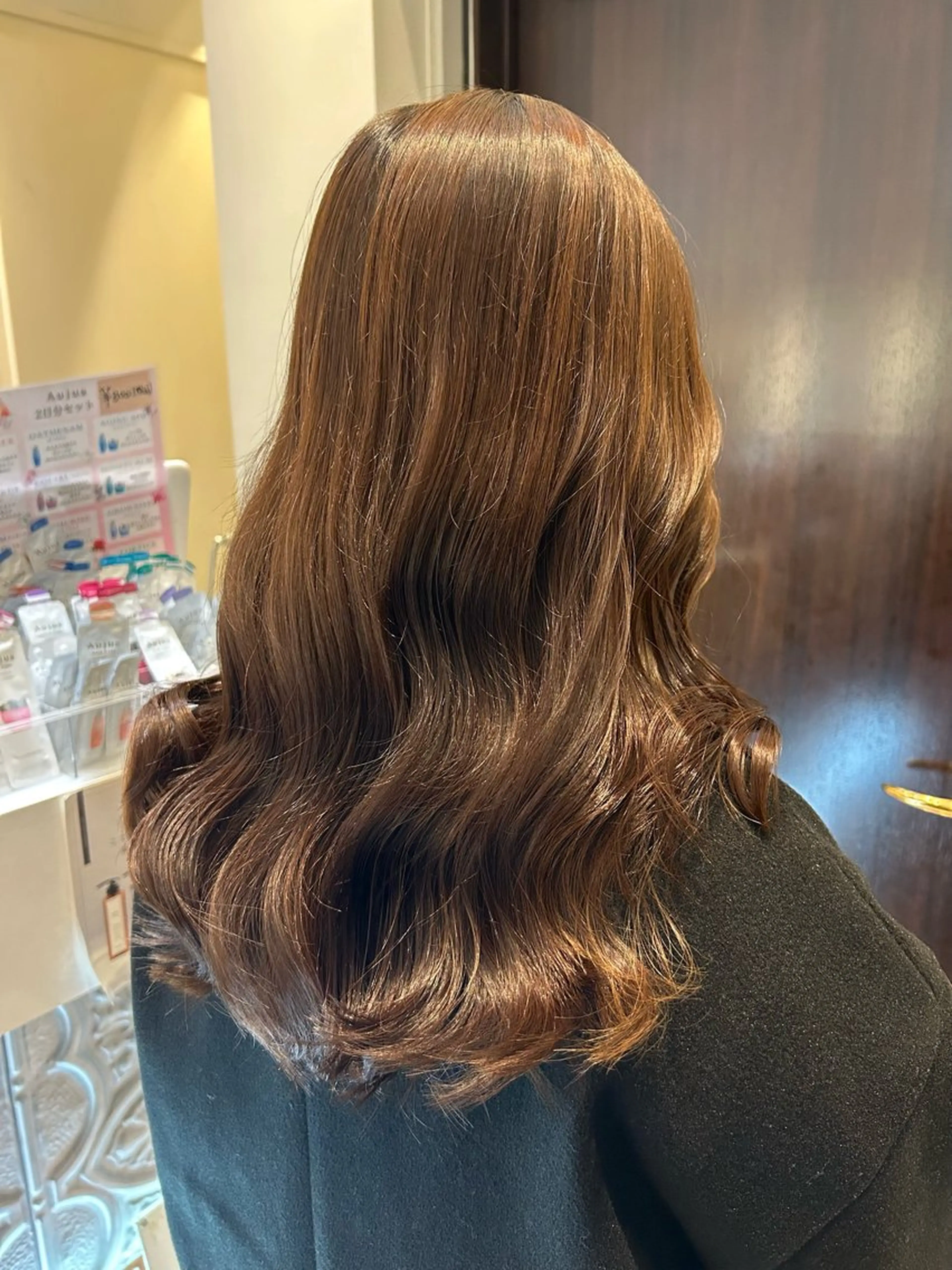 セミロング 吉野 琴音のヘアスタイル