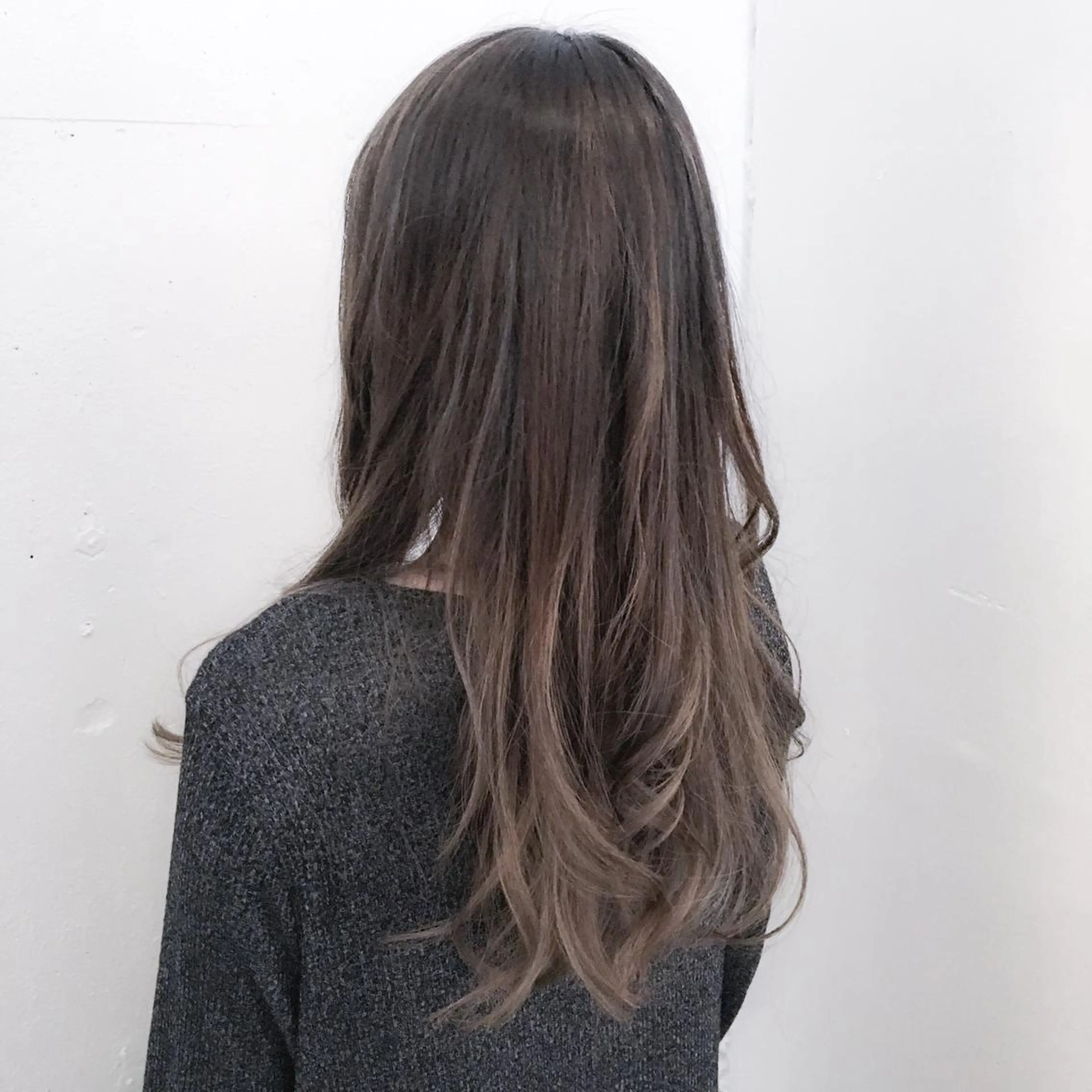 ロング カラー アッシュ グラデーションカラー ヘアカラー トミタ アツシのヘアスタイル