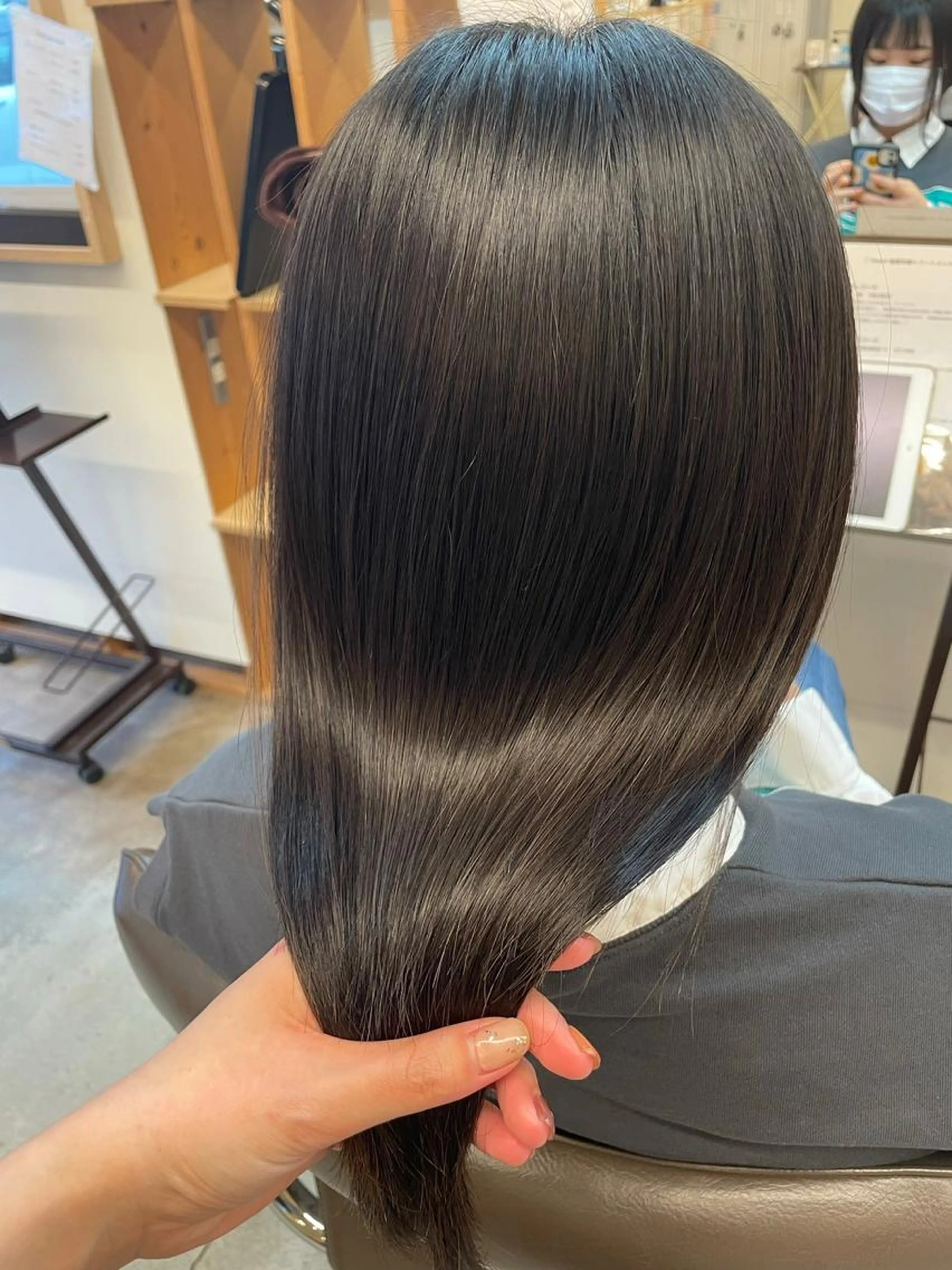 【当店ご新規様限定】平日限定【平日のみ/レッスンモデル】縮毛矯正履歴1年以上前の方、縮毛矯正モデル、ブリーチ毛不可の写真