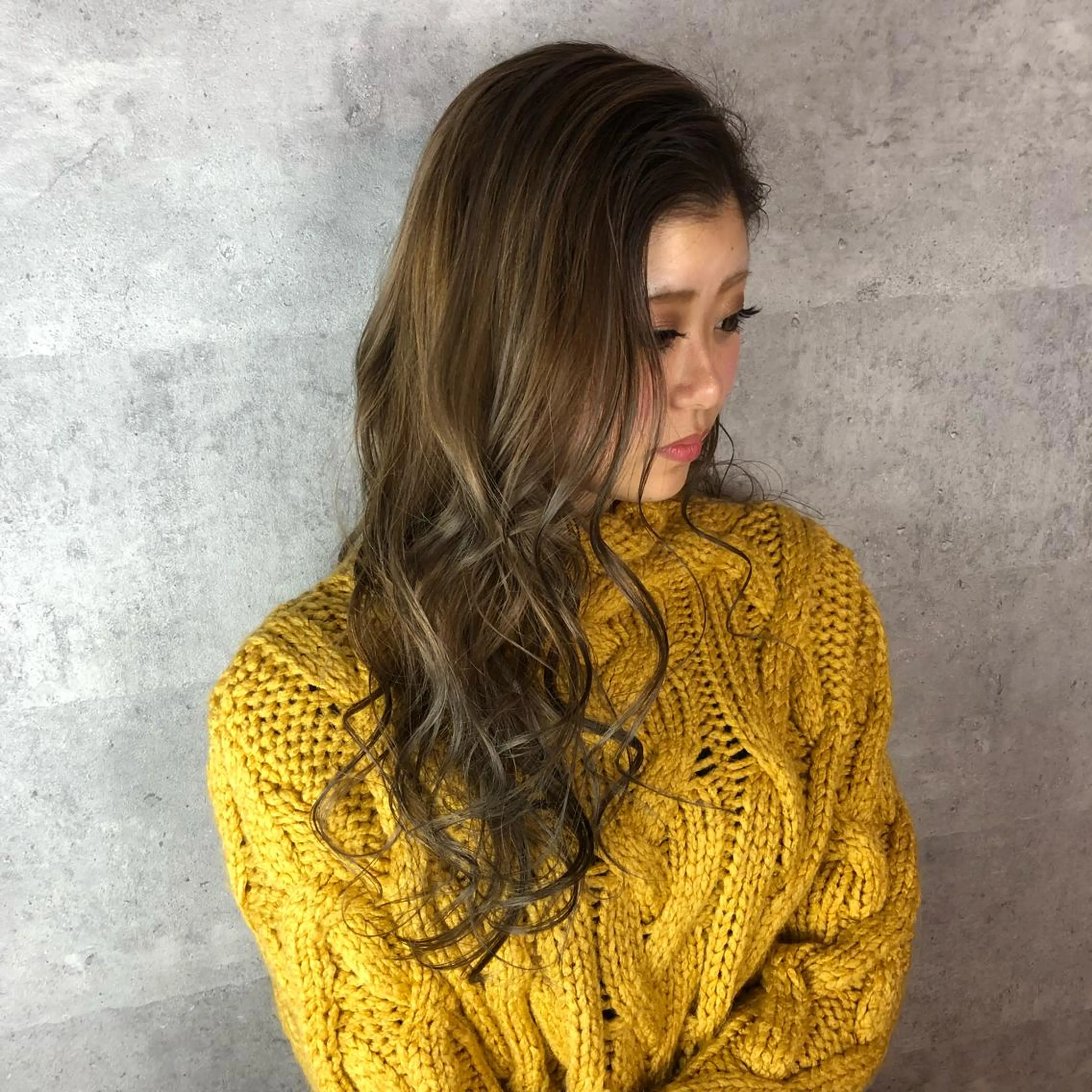 ロング カラー ヘアカラー トリートメント Tiger  Lily所属・江藤 星史のヘアスタイル
