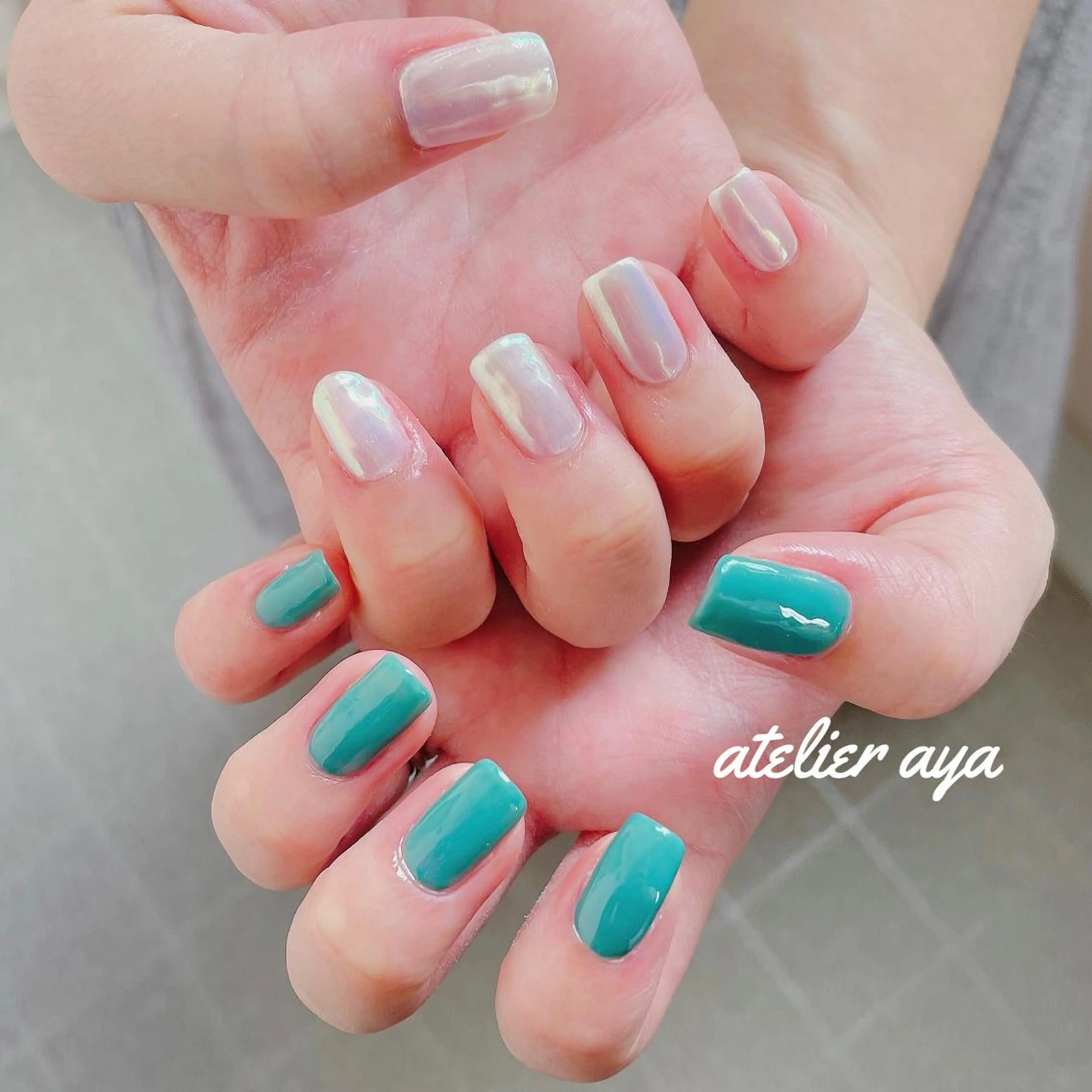 ネイル オーロラネイル グリーン 北名古屋♡ ayanaのネイルデザイン