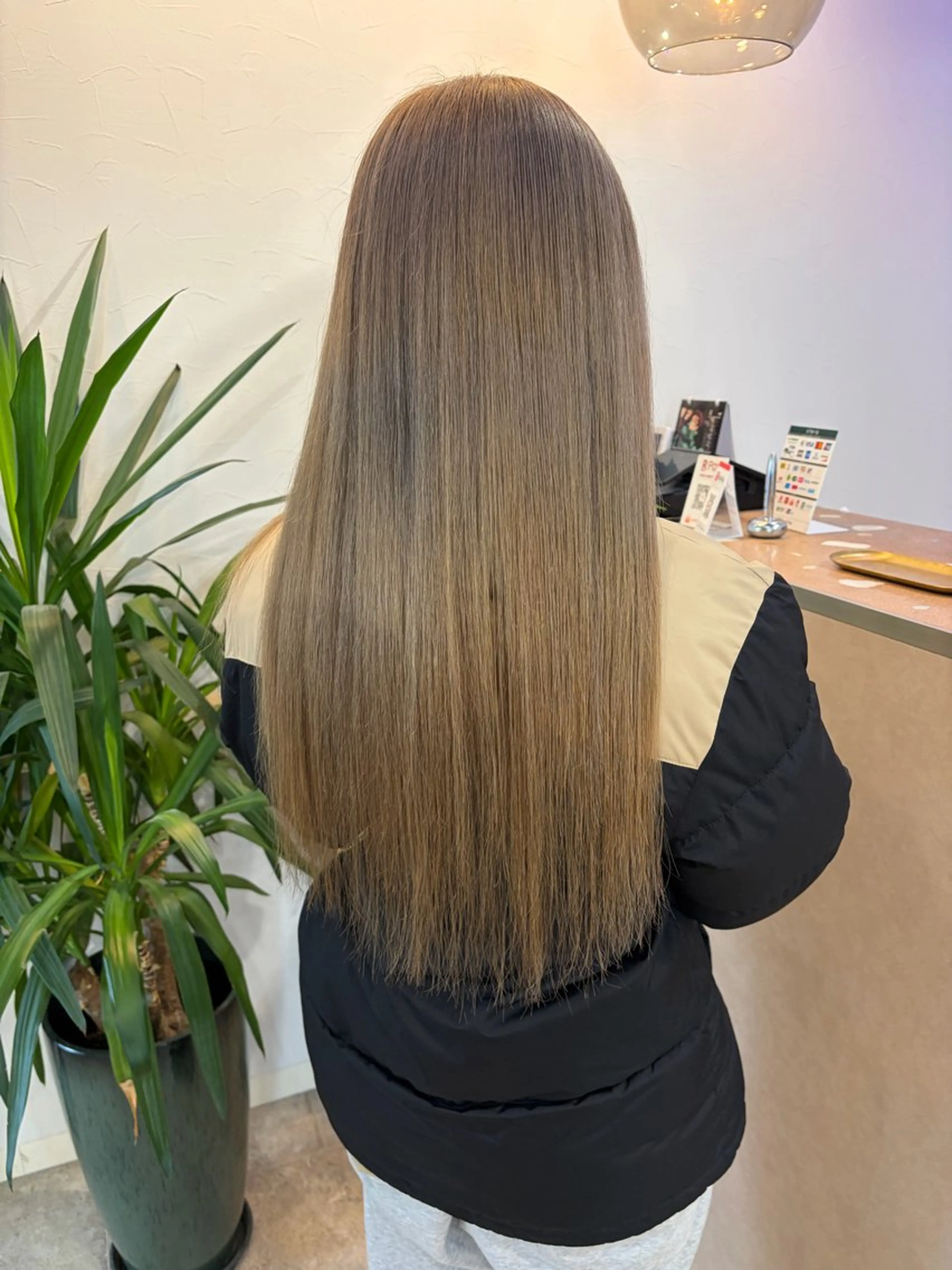 ロング カラー ベージュカラー オリーブベージュ ヘアカラー [lani ] konatsuのヘアスタイル