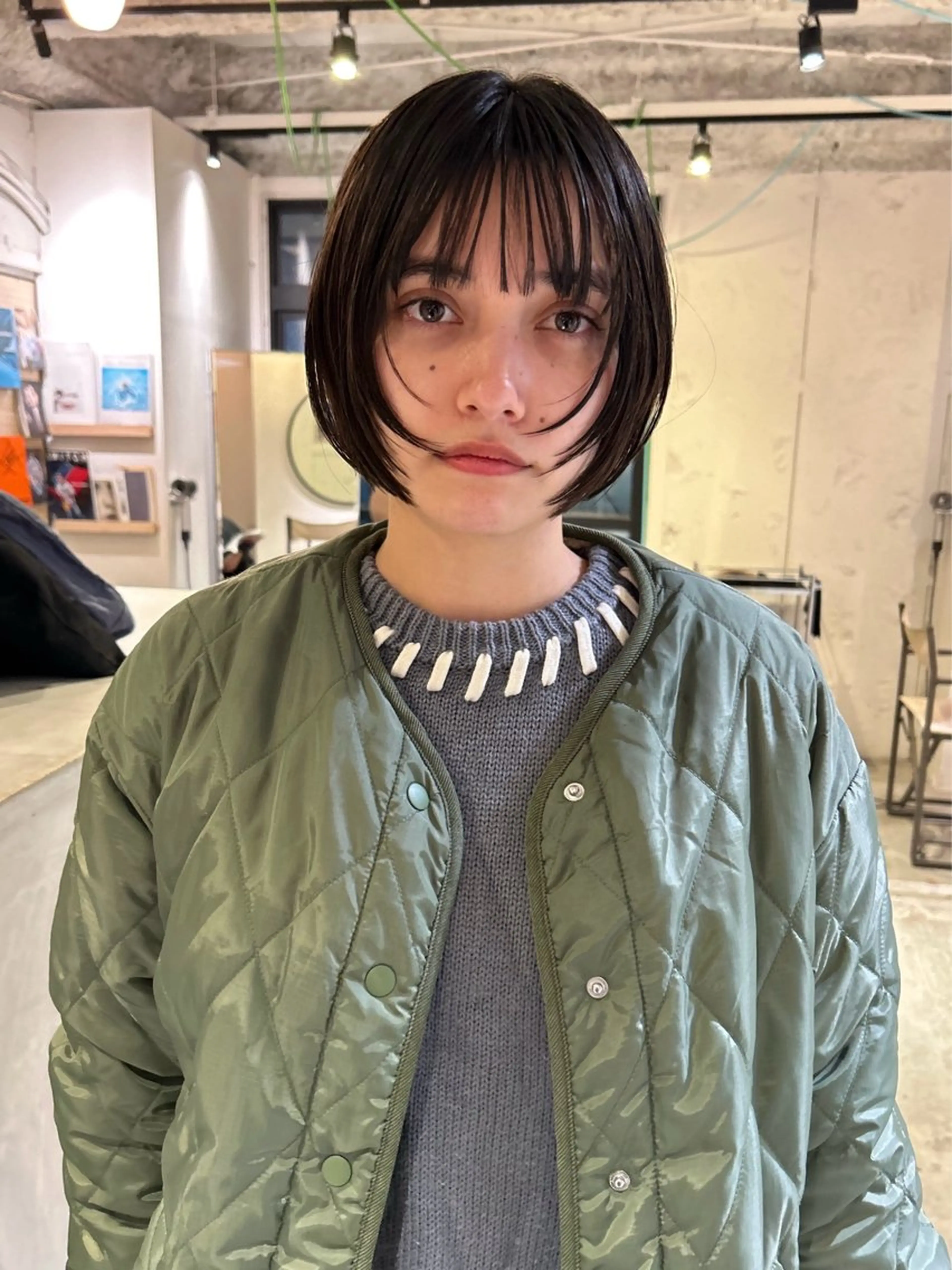 ショート カラー ボブレイヤー ボブ レイヤーカット カット ヘアカラー トリートメント Loom.所属・村上雅人 ナチュラルモードのヘアスタイル