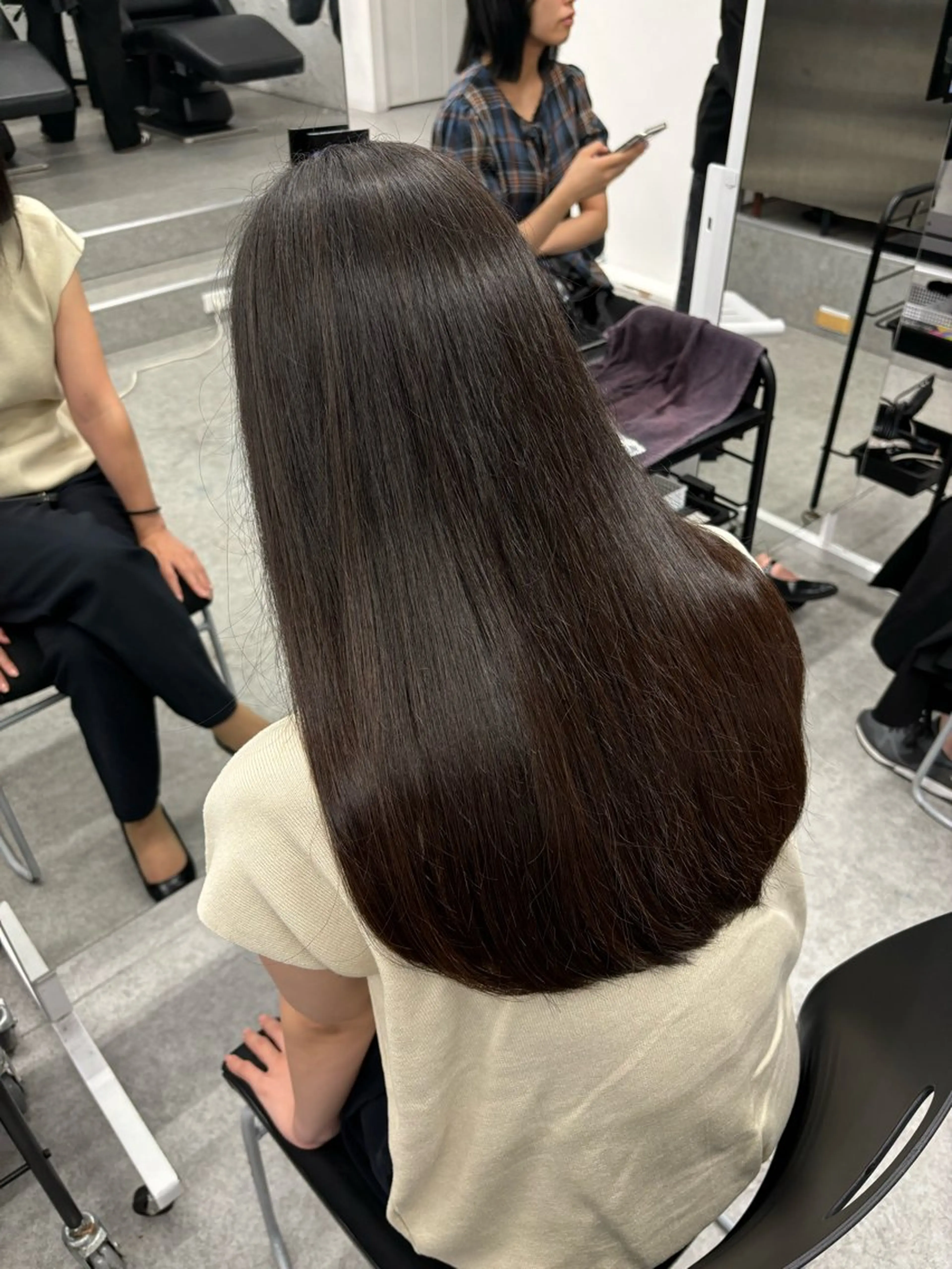 ロング カラー ブリーチなし透明感 ×縮毛矯正🤍ユウのヘアスタイル