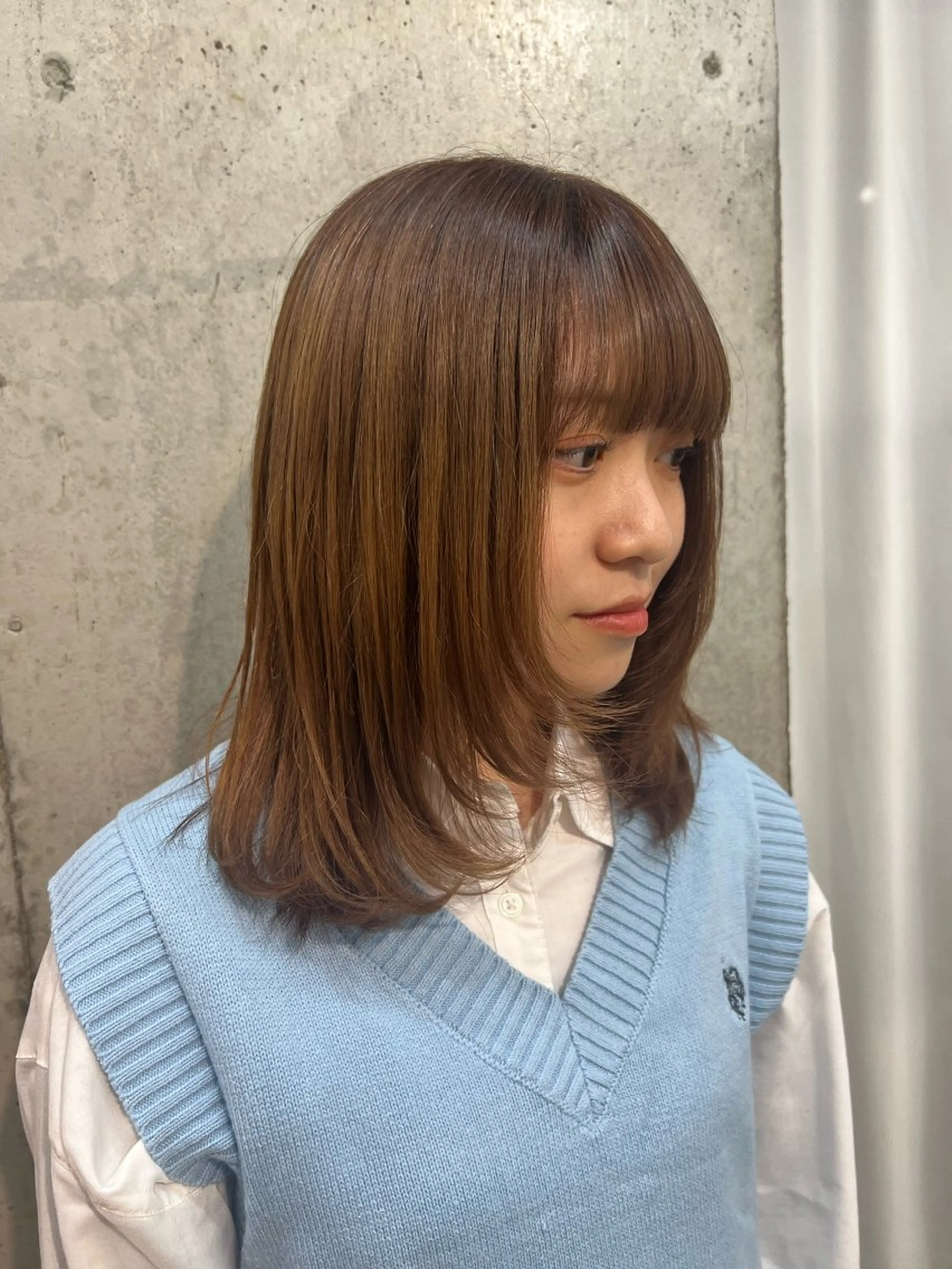 ミディアム 顔まわりレイヤー 顔周りカット レイヤーカット カット Ayaka🩰🎀 ガーリー/暖色♡のヘアスタイル