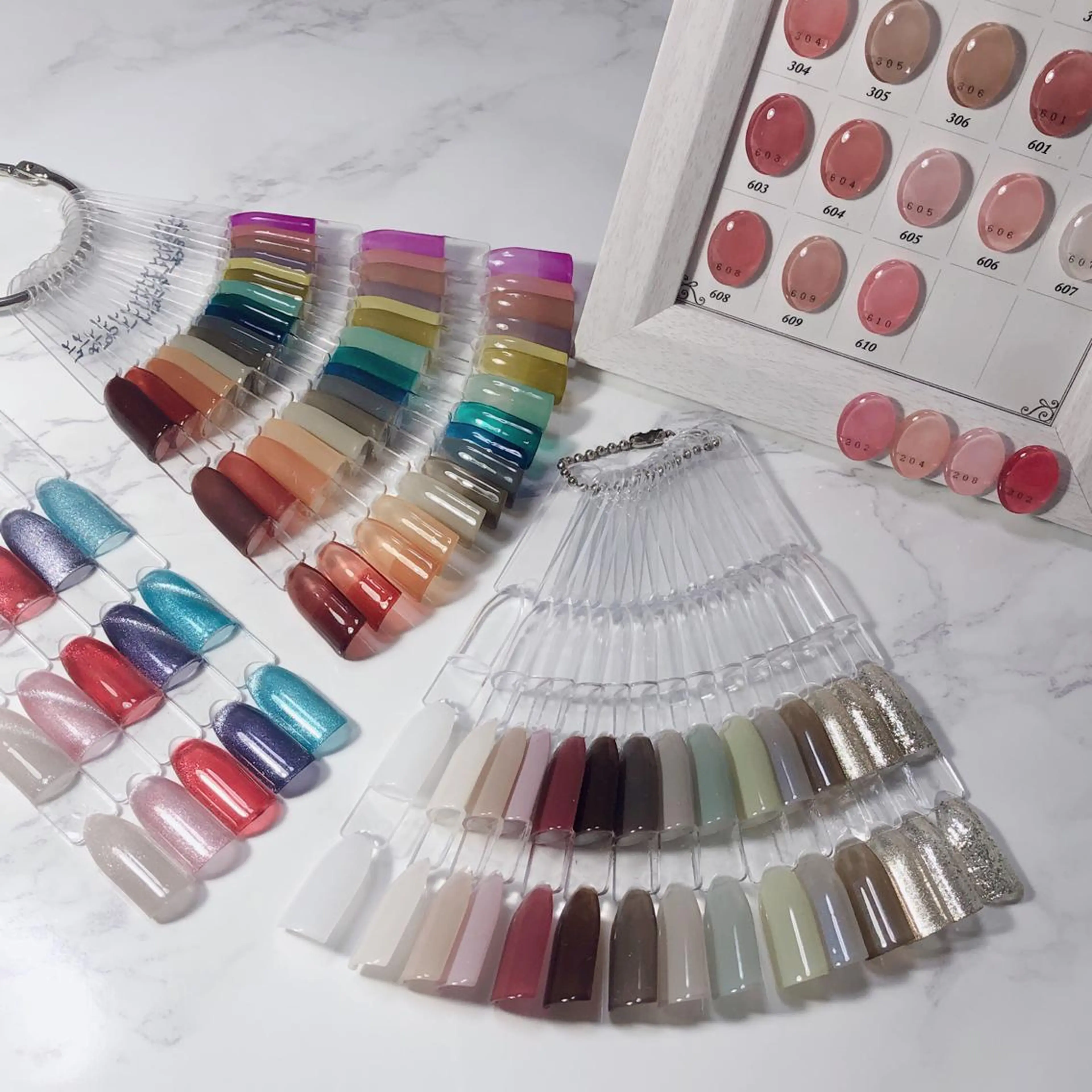 ネイル ジェルネイル マグネットネイル オフィスネイル ワンカラーネイル 辻野 和枝のネイルデザイン