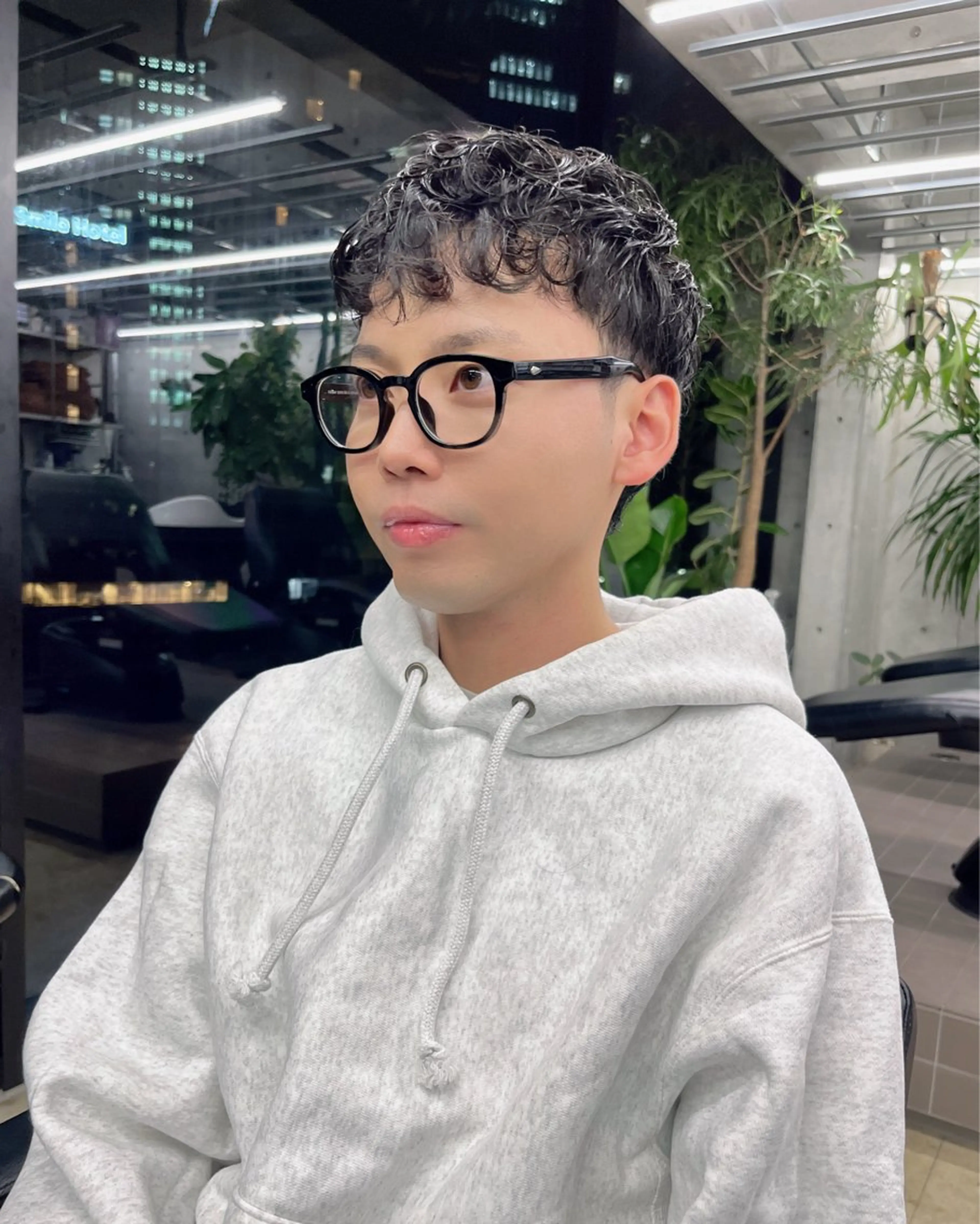 ショート パーマ メンズ カット パーマ ダブルカラー/ ケアブリーチ/クニトのヘアスタイル