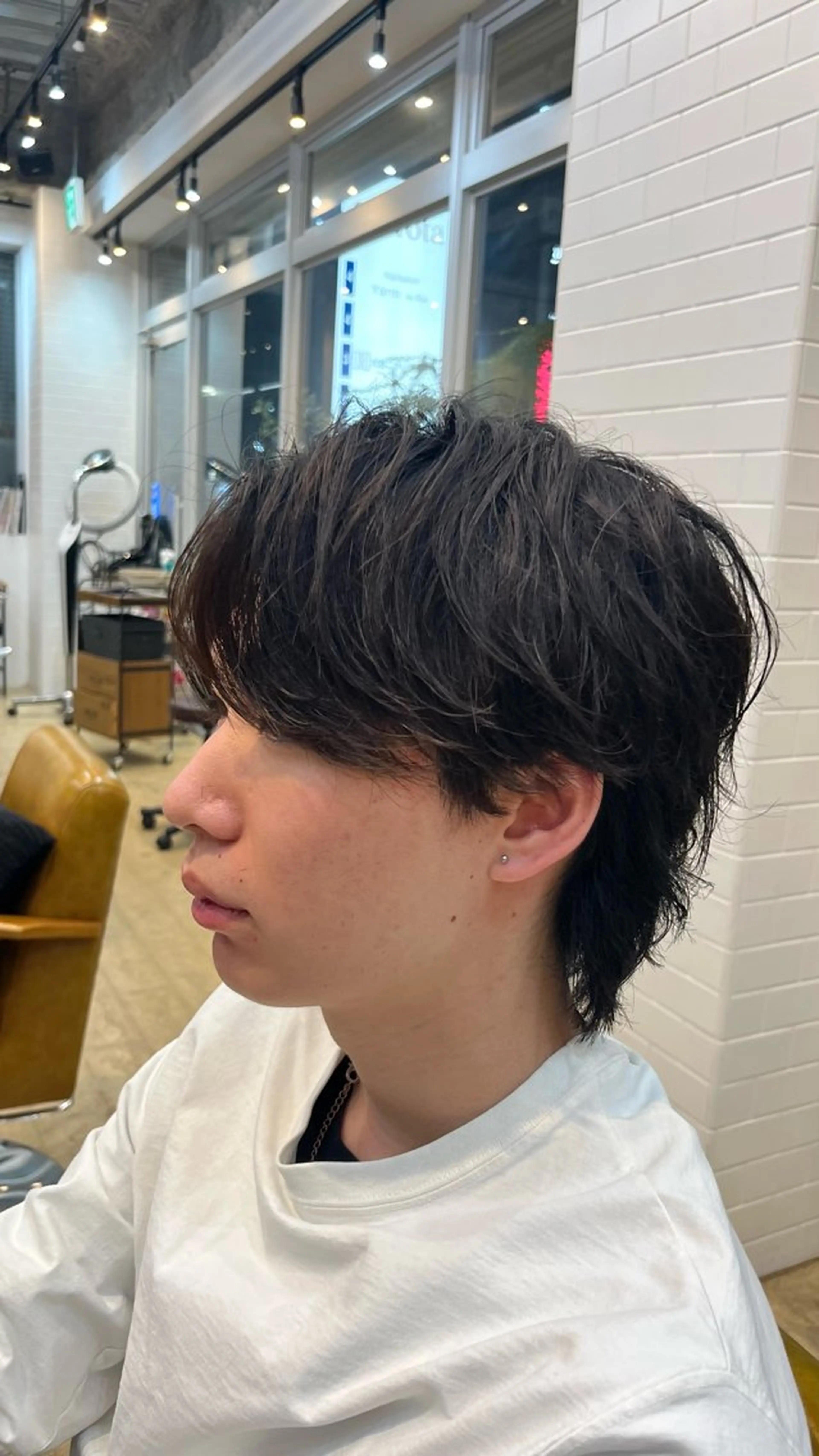 ショート パーマ メンズ 岡野 豪のヘアスタイル
