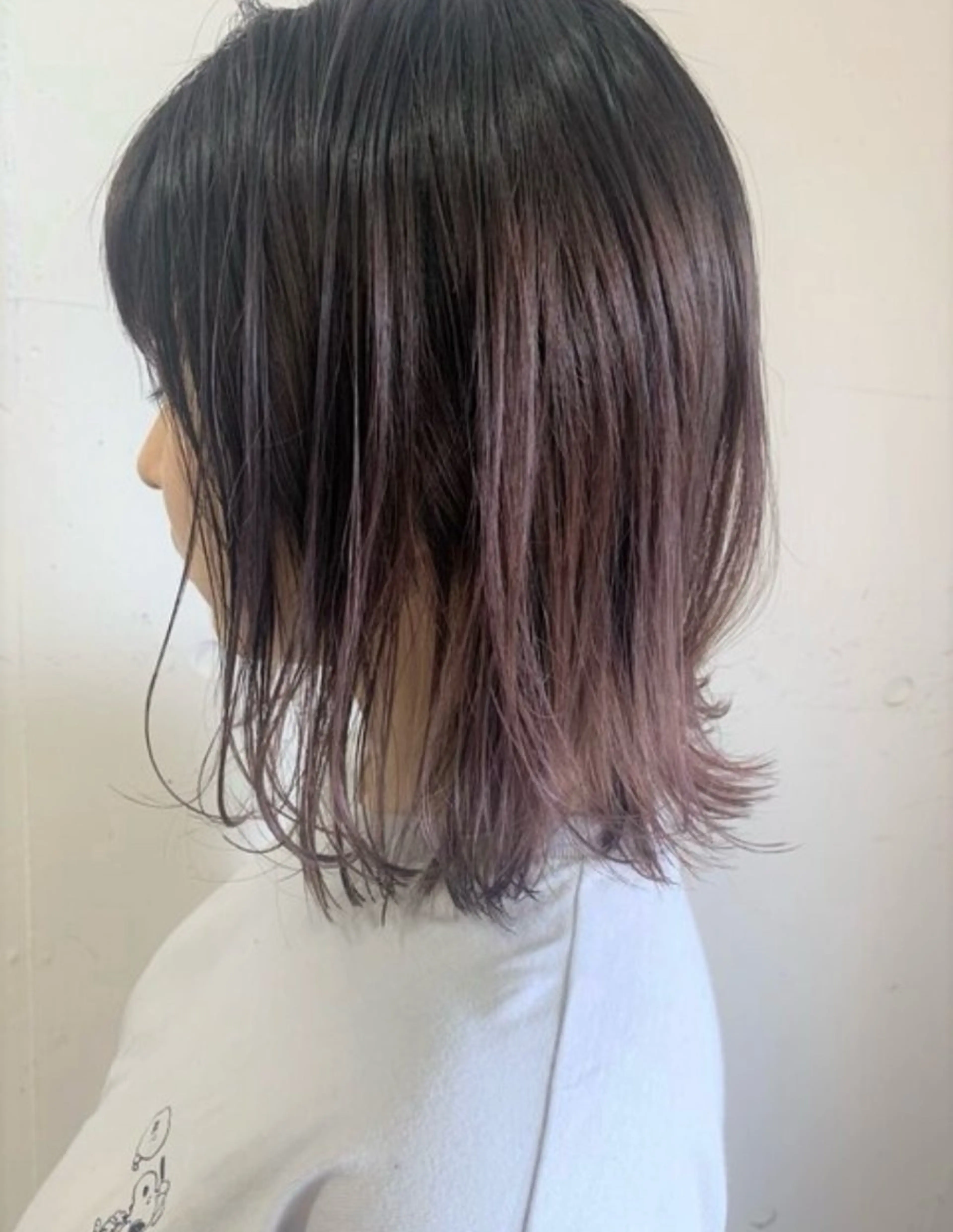 ミディアム カラー ブラウンカラー ピンクカラー ピンクブラウン ヘアカラー トリートメント 艶カラー/ レイヤー/あいりのヘアスタイル