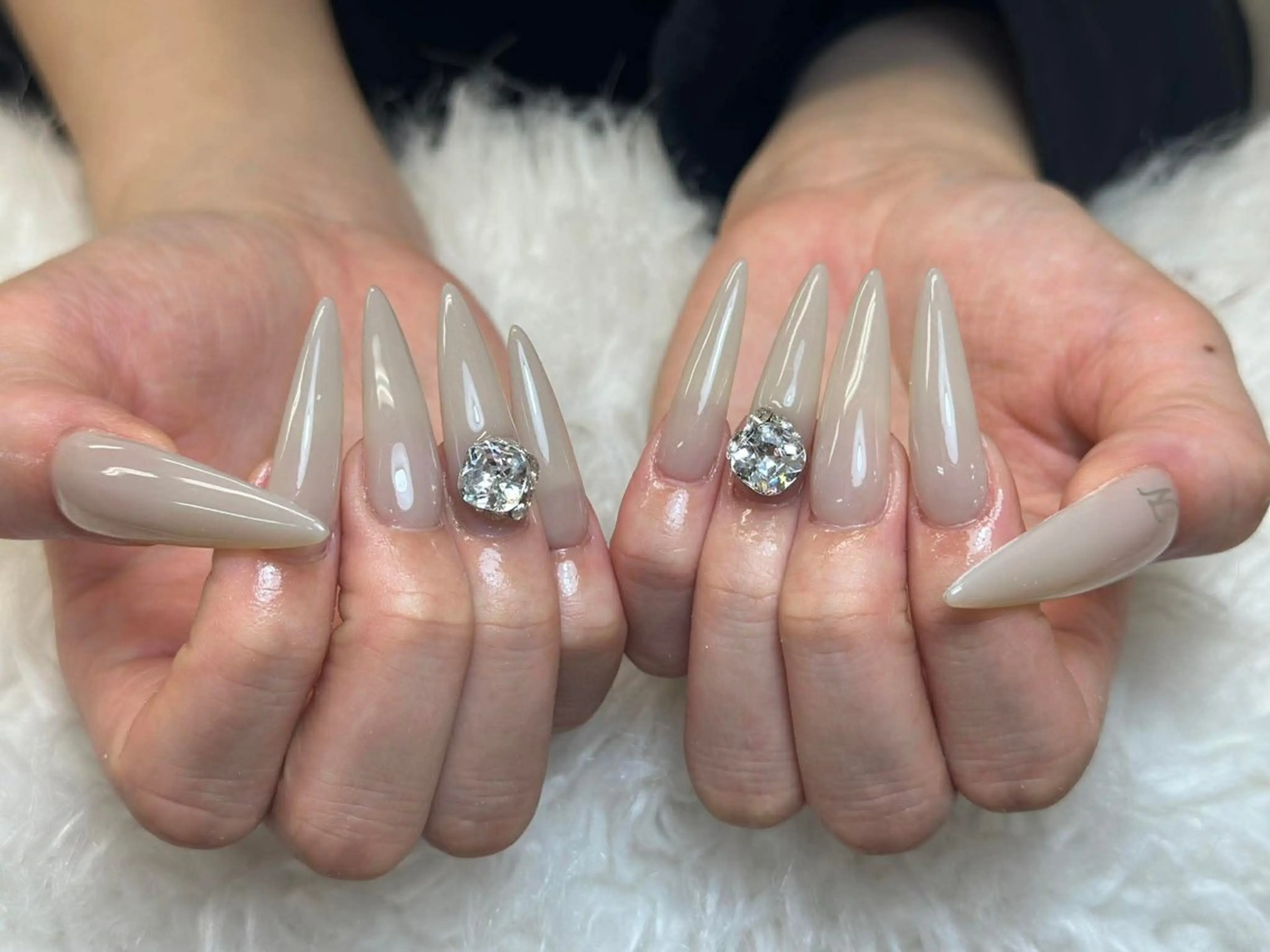 ネイル アートネイル 成人式 ジェルネイル ニュアンスネイル 夏ネイル ハンドネイル Jenn Nail Salonのネイルデザイン