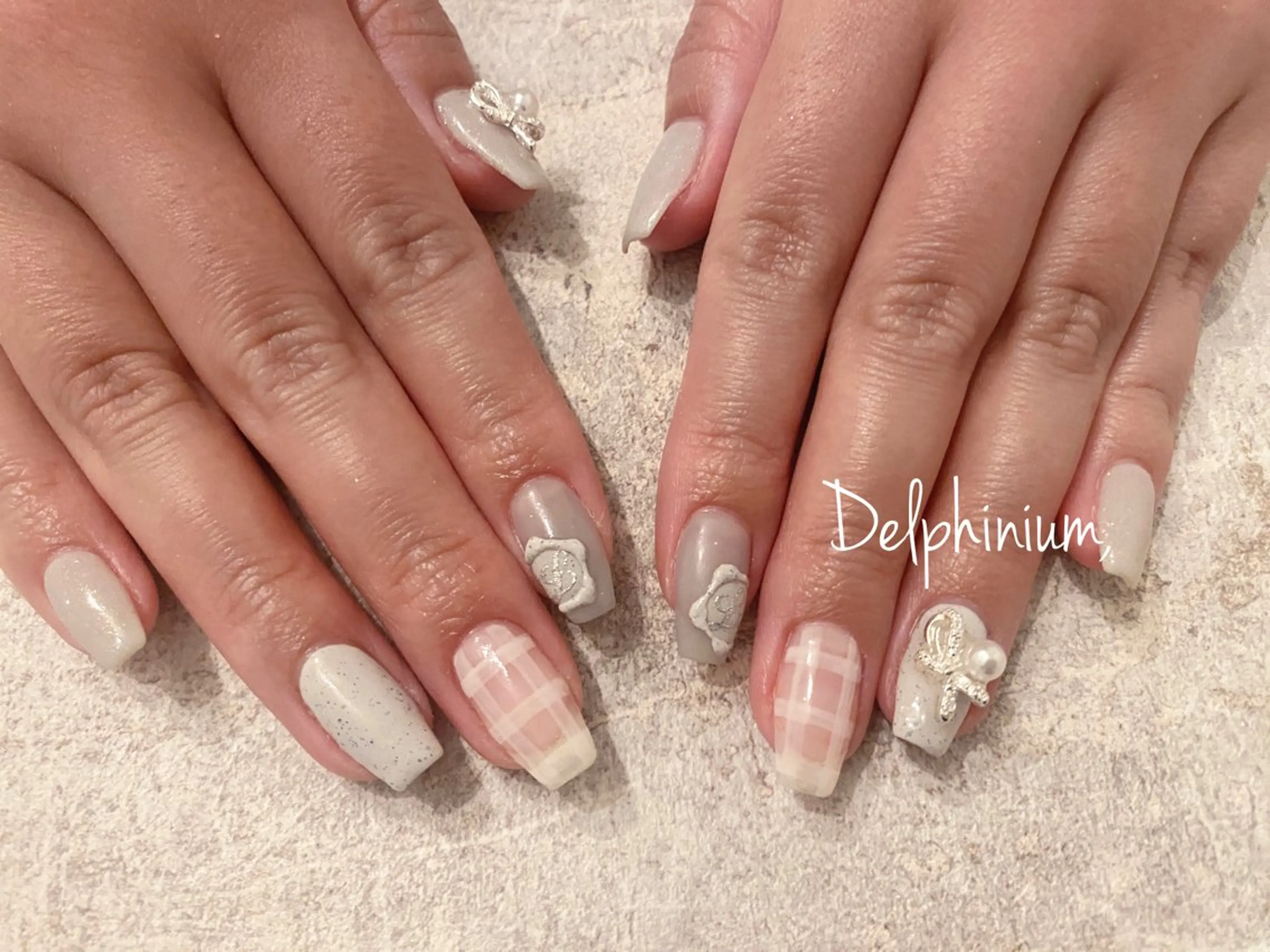 ネイル クリアネイル ハンドネイル 岡本 友恵のネイルデザイン