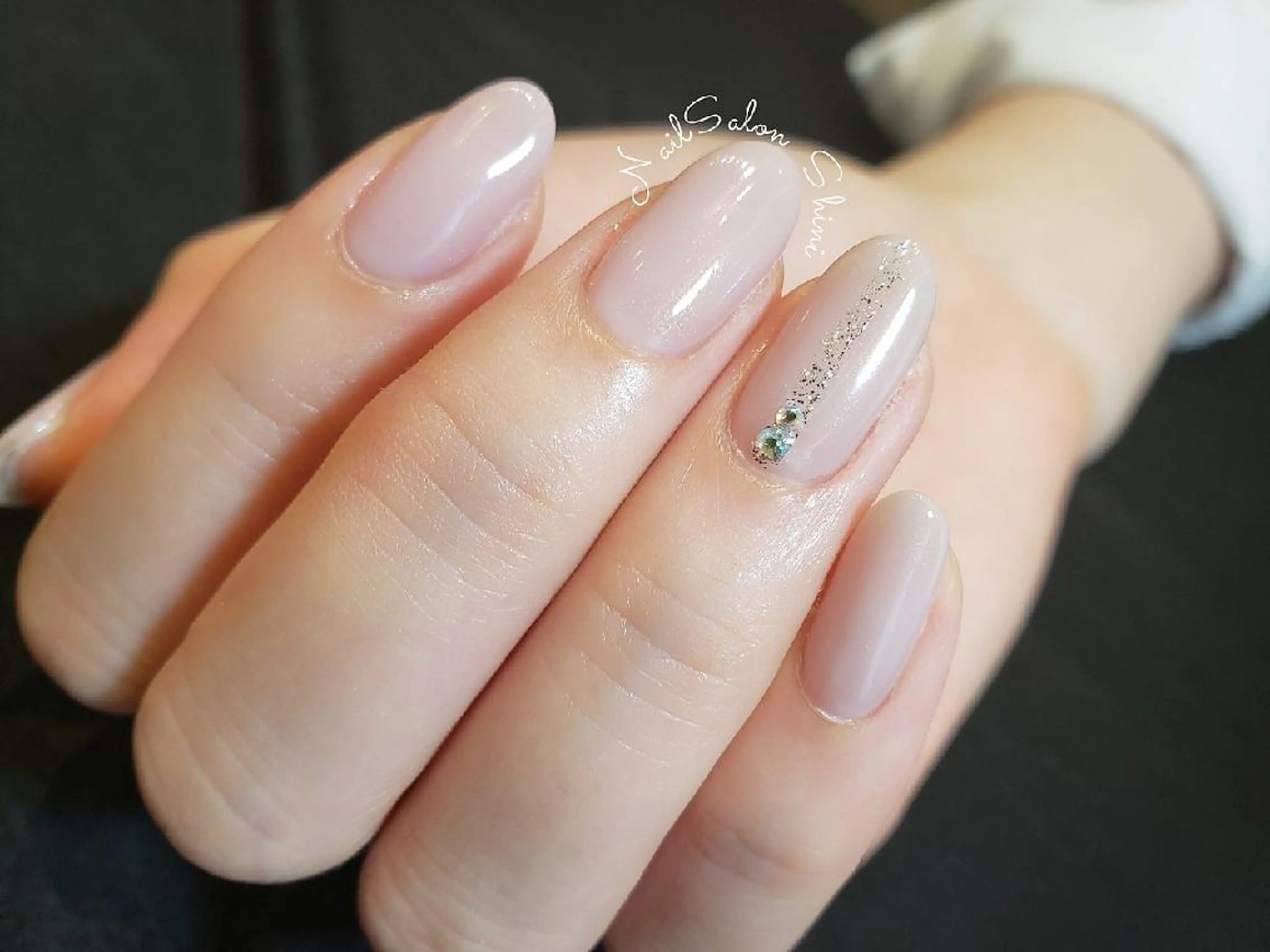 ネイル アートネイル ラメ(グリッター) ネイル＆脱毛サロン マキのネイルデザイン