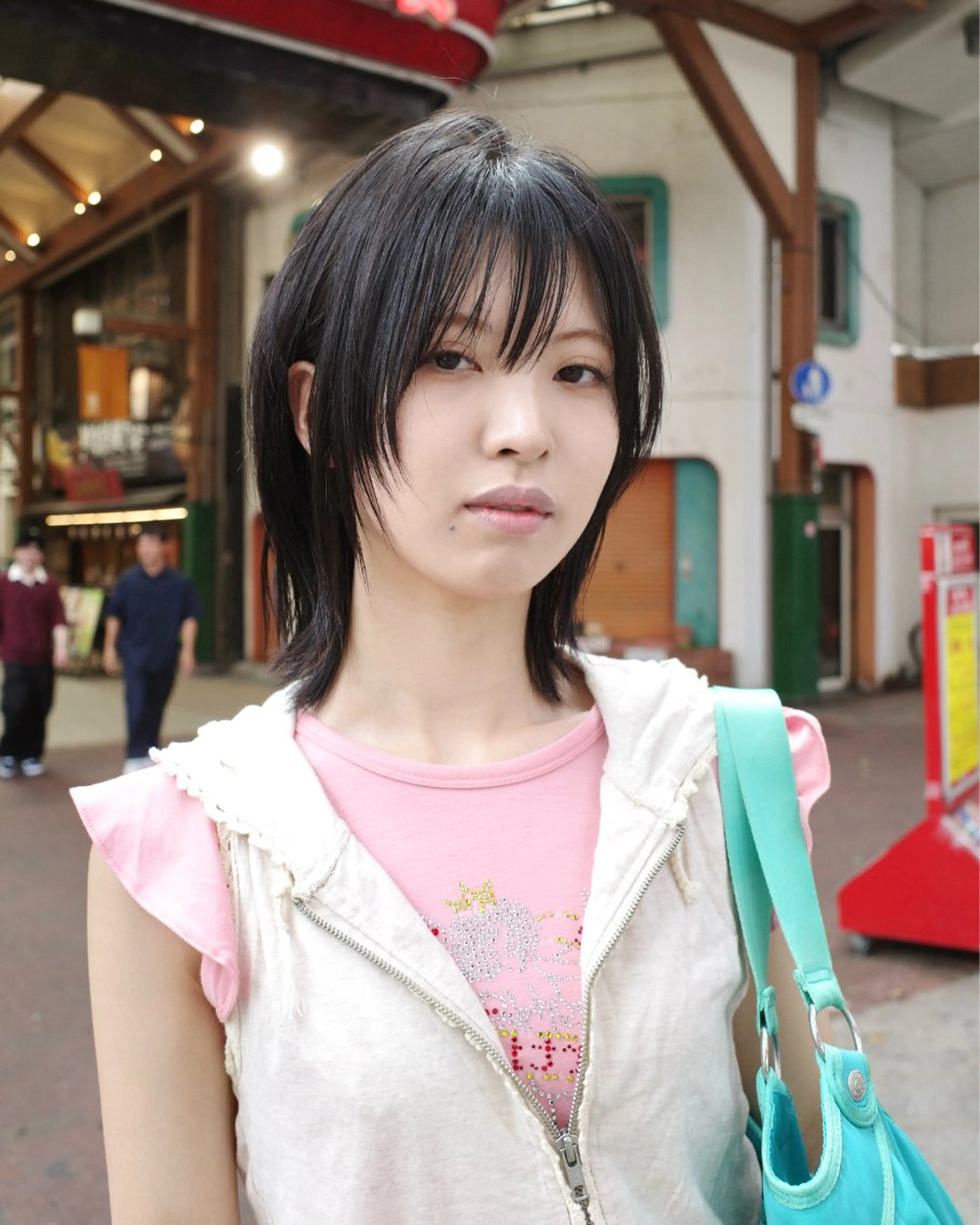 ミディアム カラー レイヤーカット カット ヘアカラー トリートメント ハイトーン/ウルフ/ レイヤー/Asukaのヘアスタイル