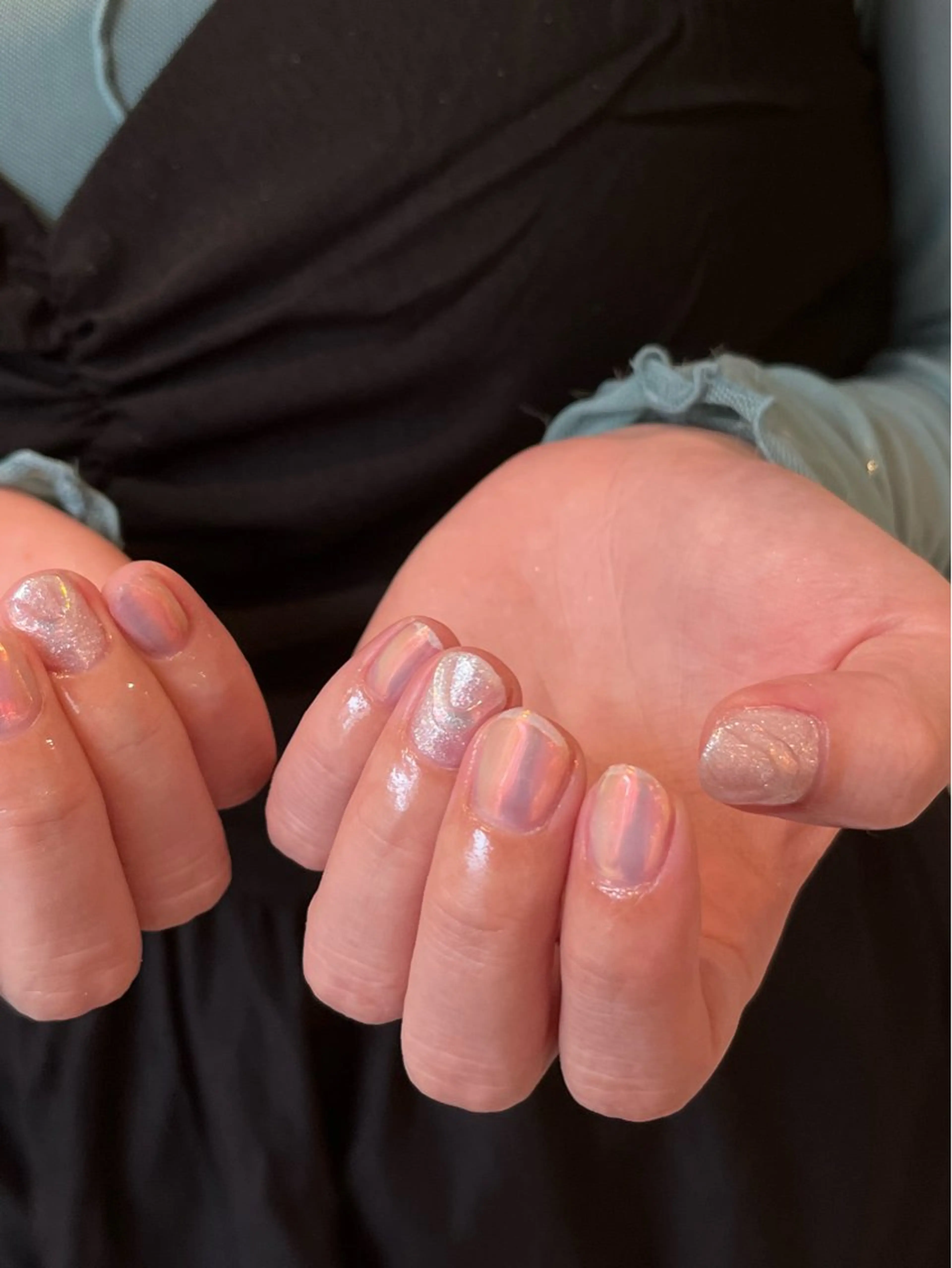 ネイル オーロラネイル ミラーネイル ぷっくりネイル DEEokazaki mikuのネイルデザイン