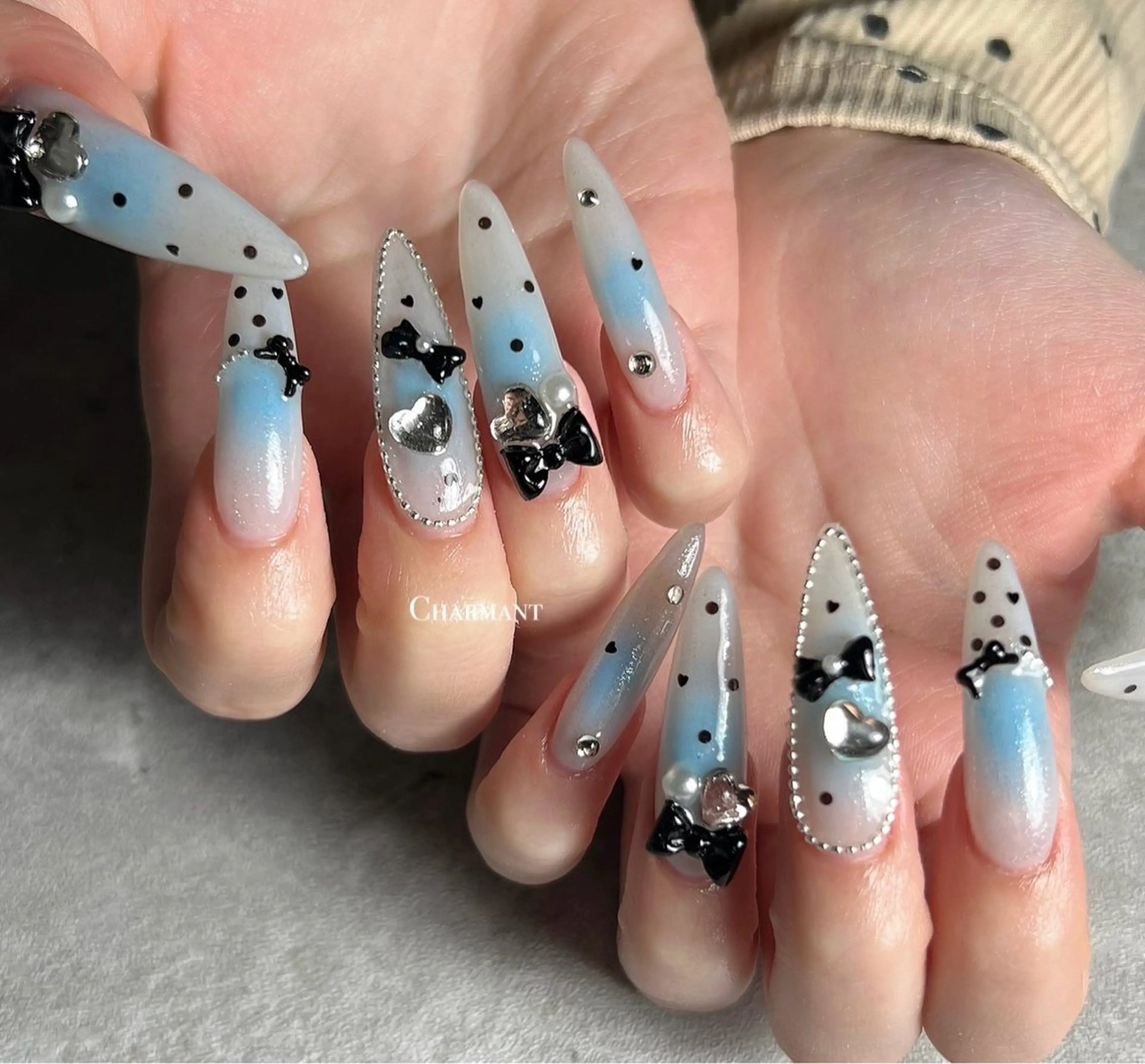 ネイル ロングネイル ハンドネイル Minako 【Charmant】のネイルデザイン