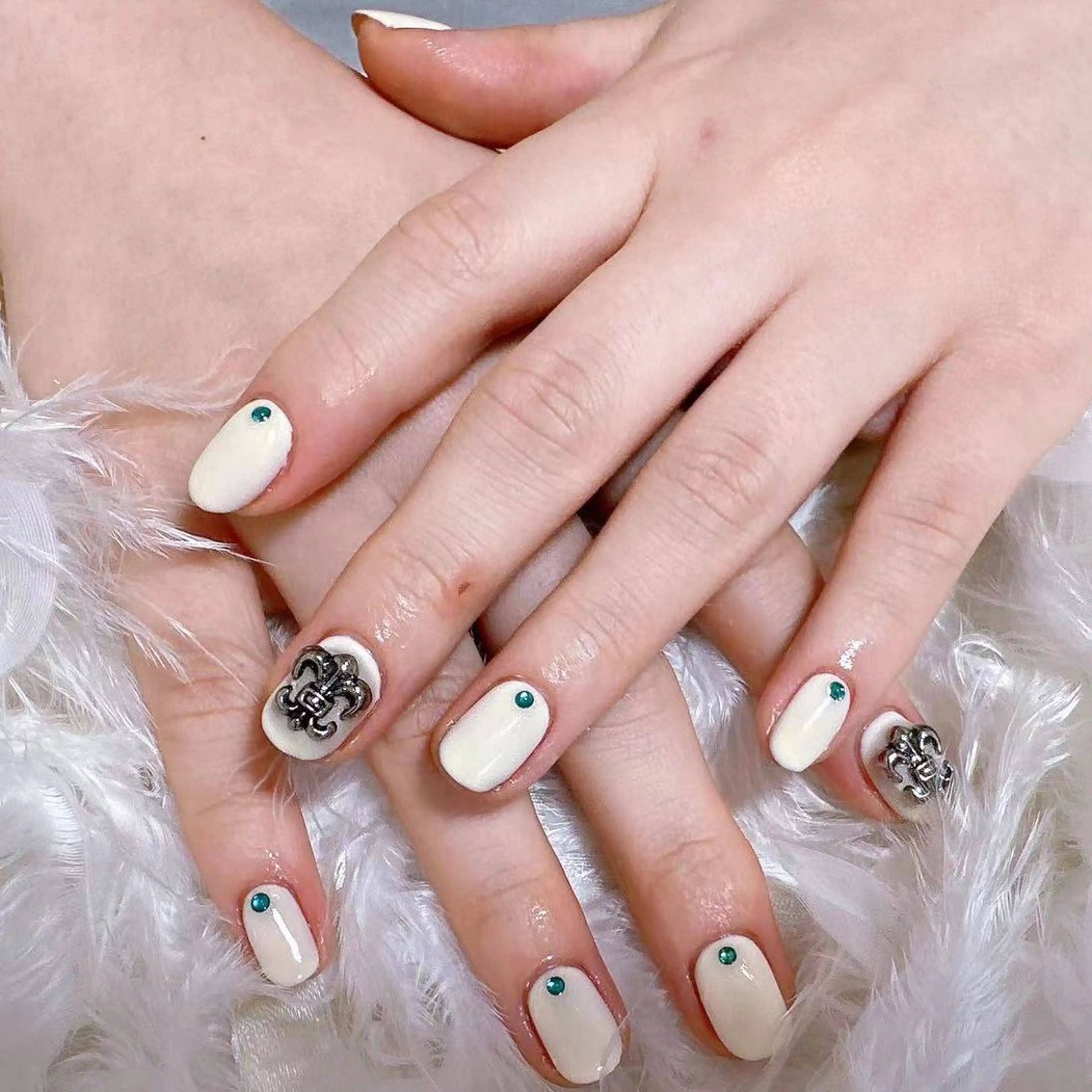 ネイル ハンドネイル DIAMOND Nail🥇のネイルデザイン