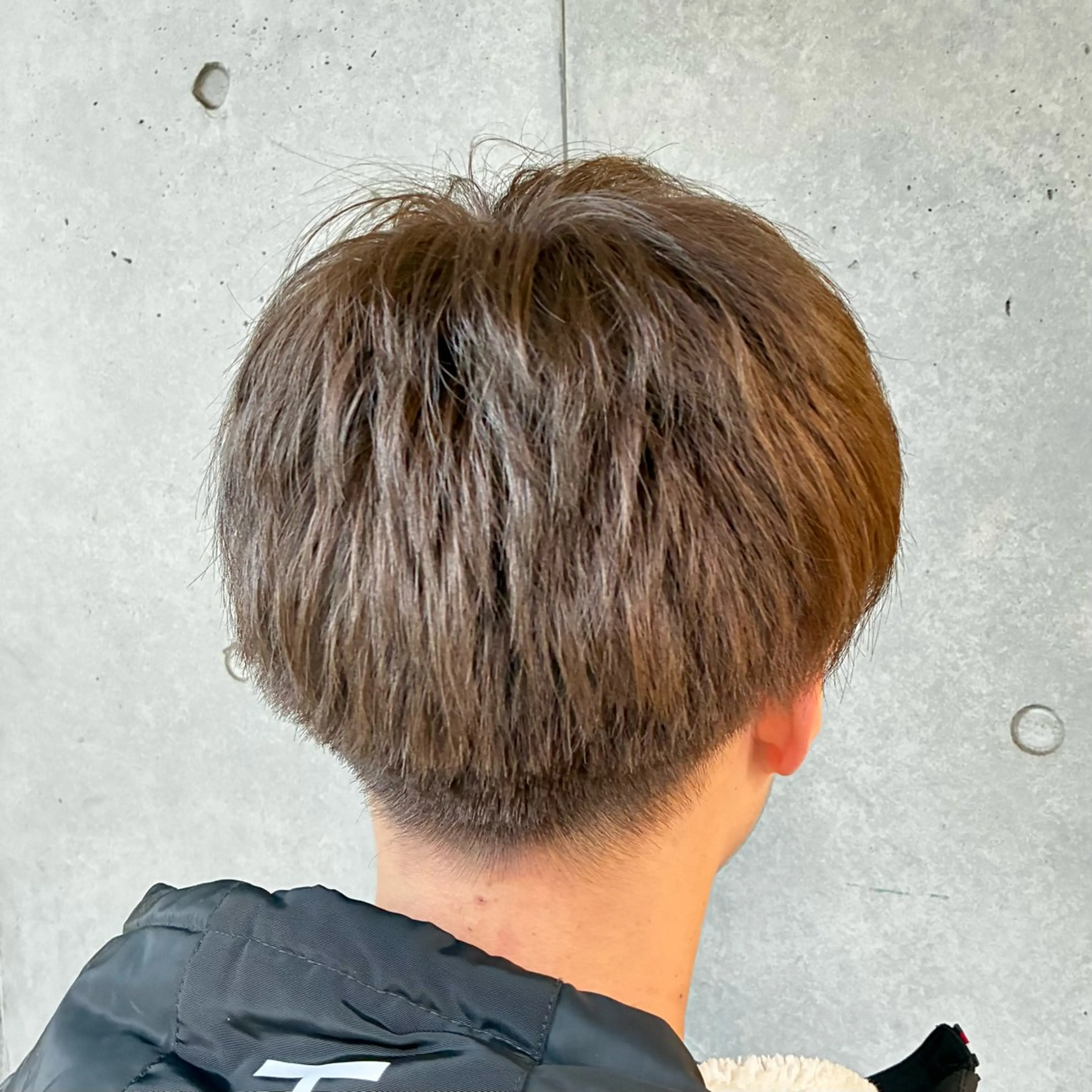 メンズ メンズブリーチ ヘアカラー 遠藤姫花 𝒂𝒔𝒉草加𓂃のヘアスタイル