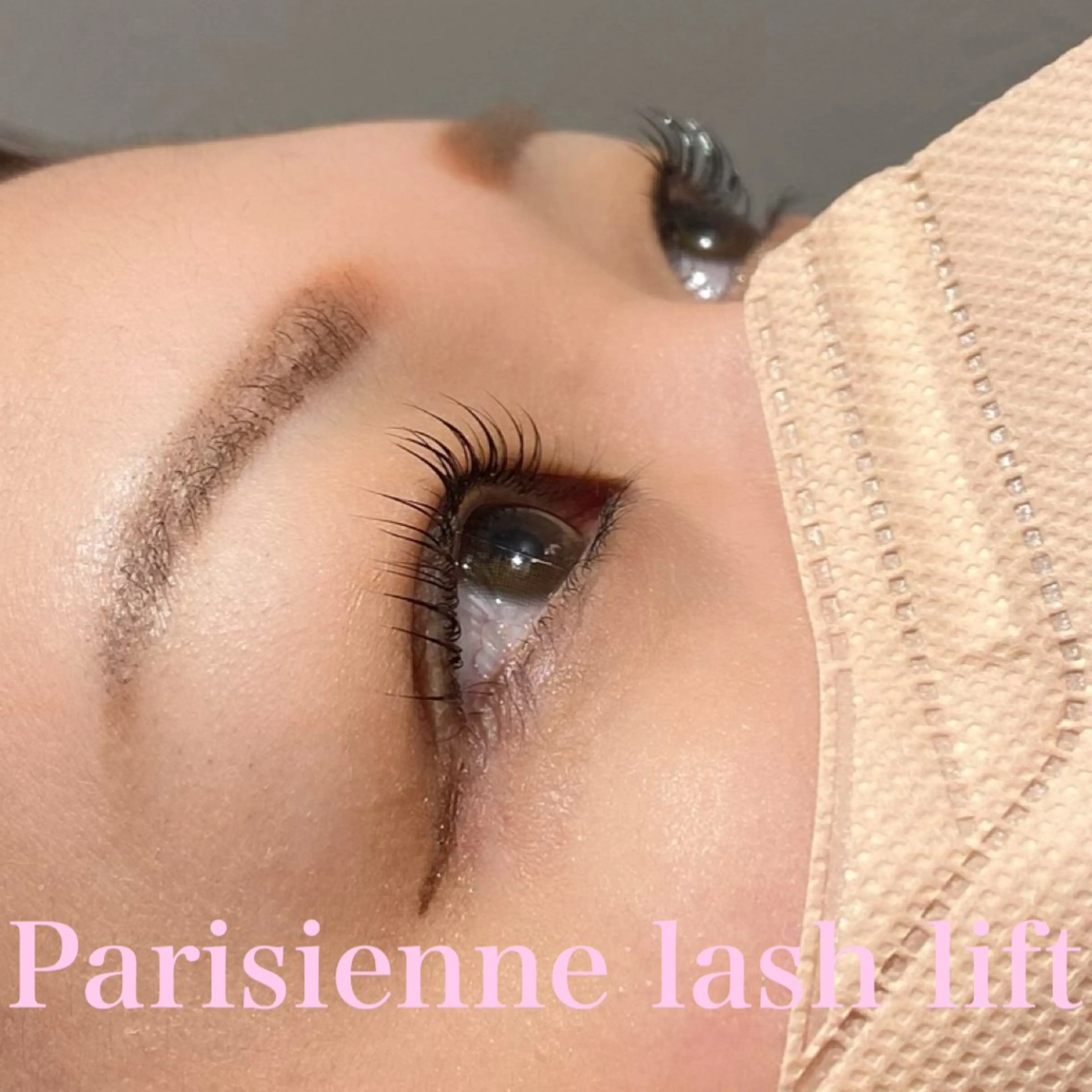 マツエク・マツパ パリジェンヌラッシュリフト FOXY LASH Kikuchiのマツエク・マツパデザイン