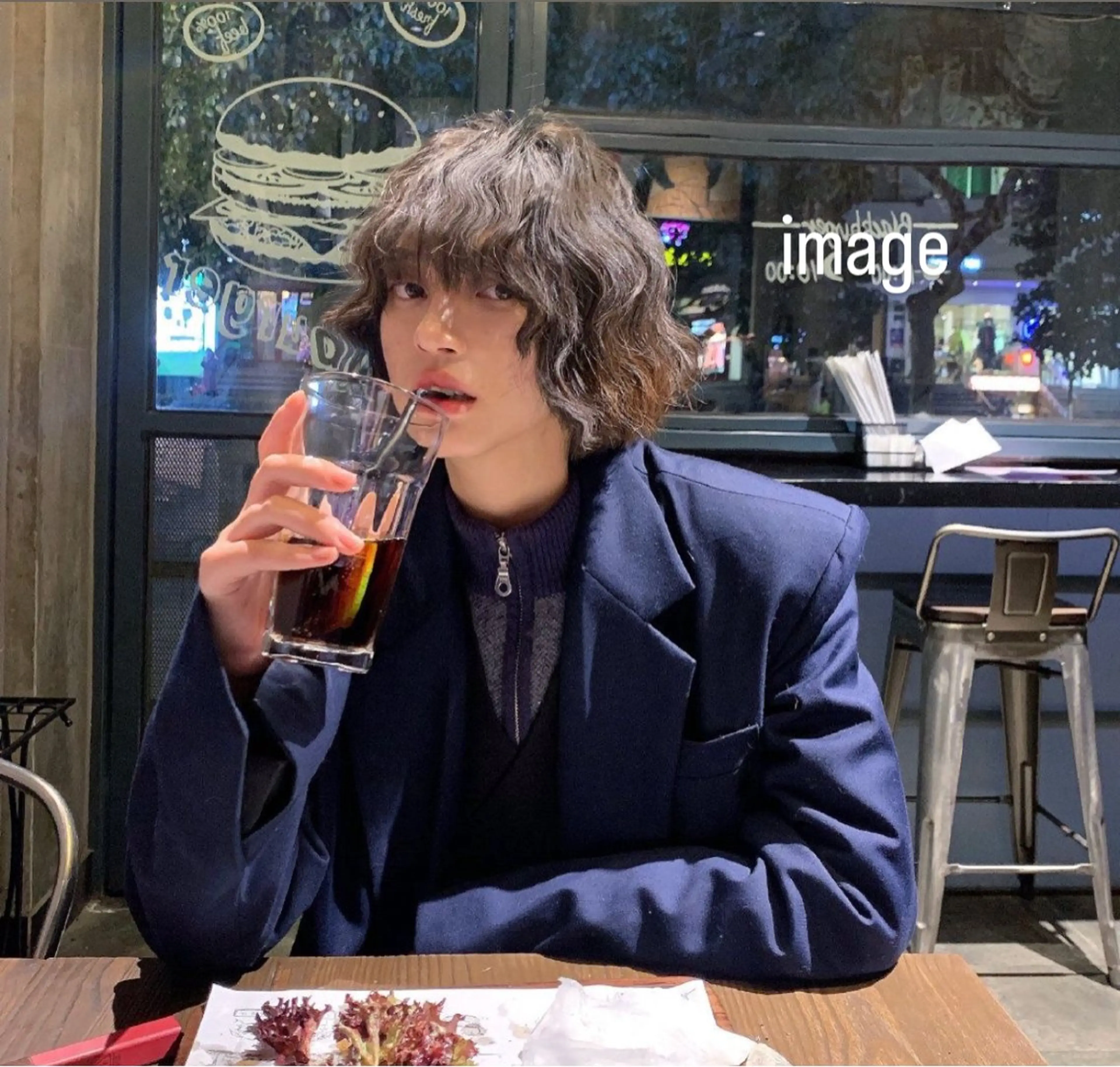 レディースパーマ+トリートメント✨✨ ナチュラルな仕上がりから大人可愛いスタイルまで幅広く対応しています💇‍♀️の写真