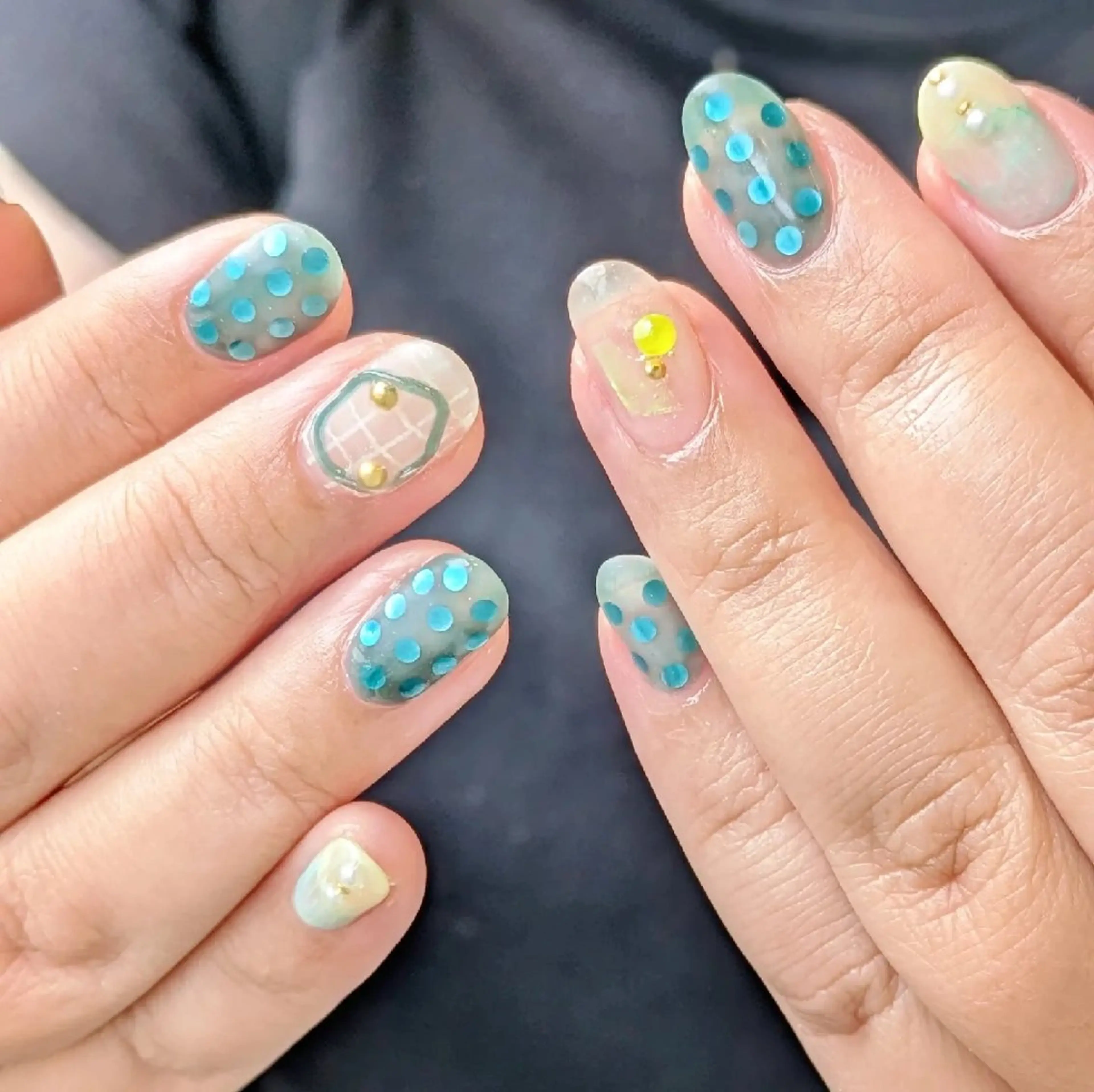 ネイル ハンドネイル jolie  ISIHARAのネイルデザイン