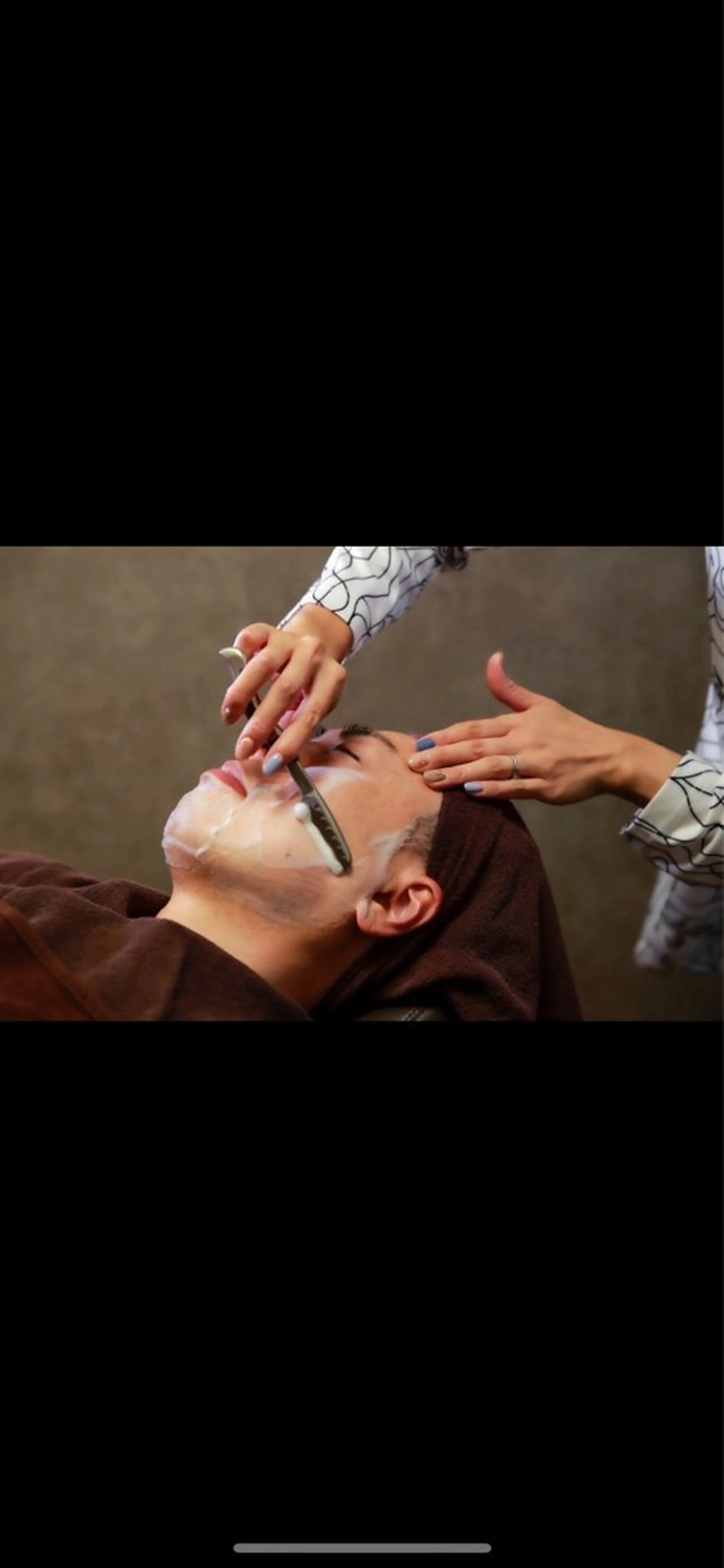 [初回限定]カット+お顔剃り＋ケアメニューの写真