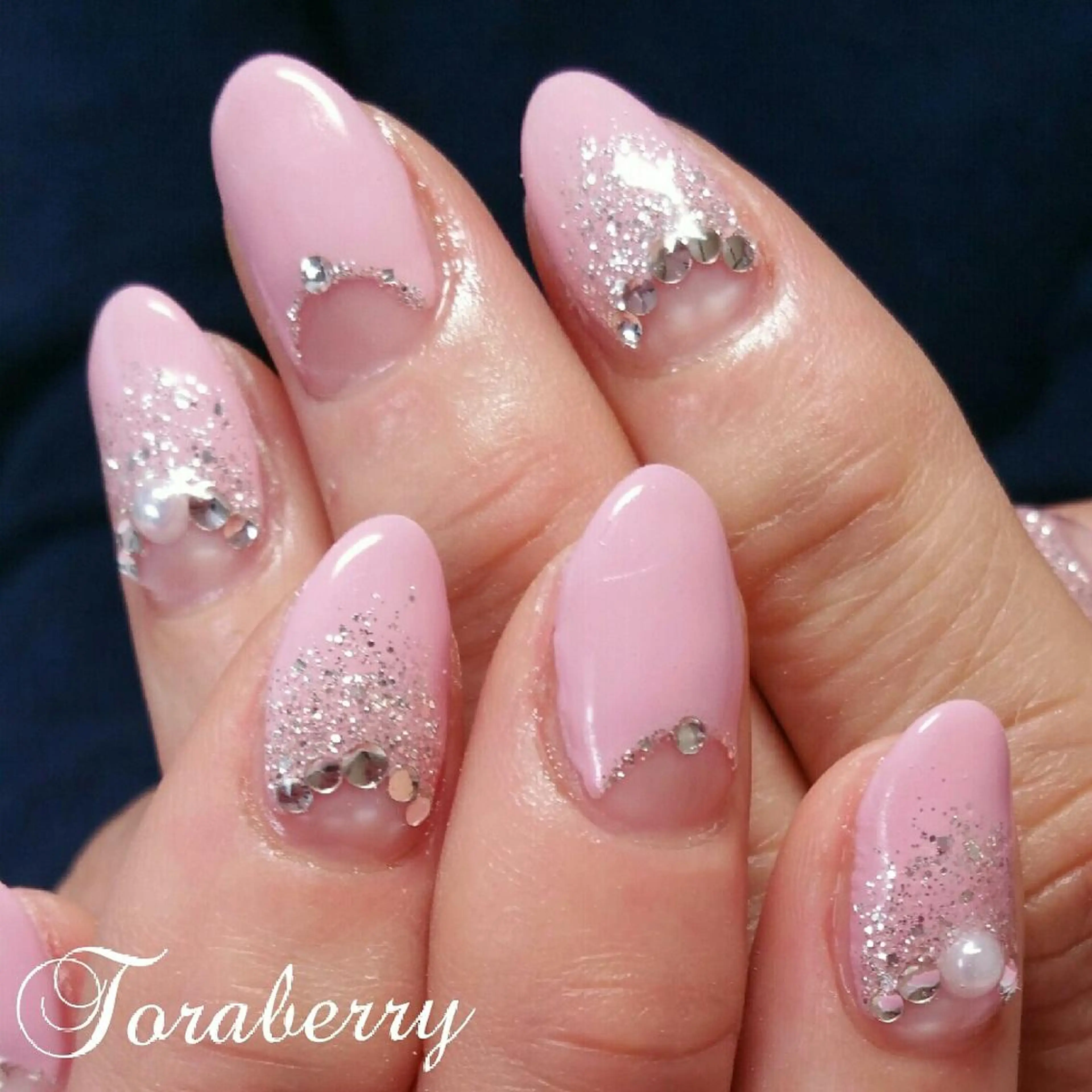 ネイル フレンチネイル 逆フレンチ ネイリスト なつみのネイルデザイン