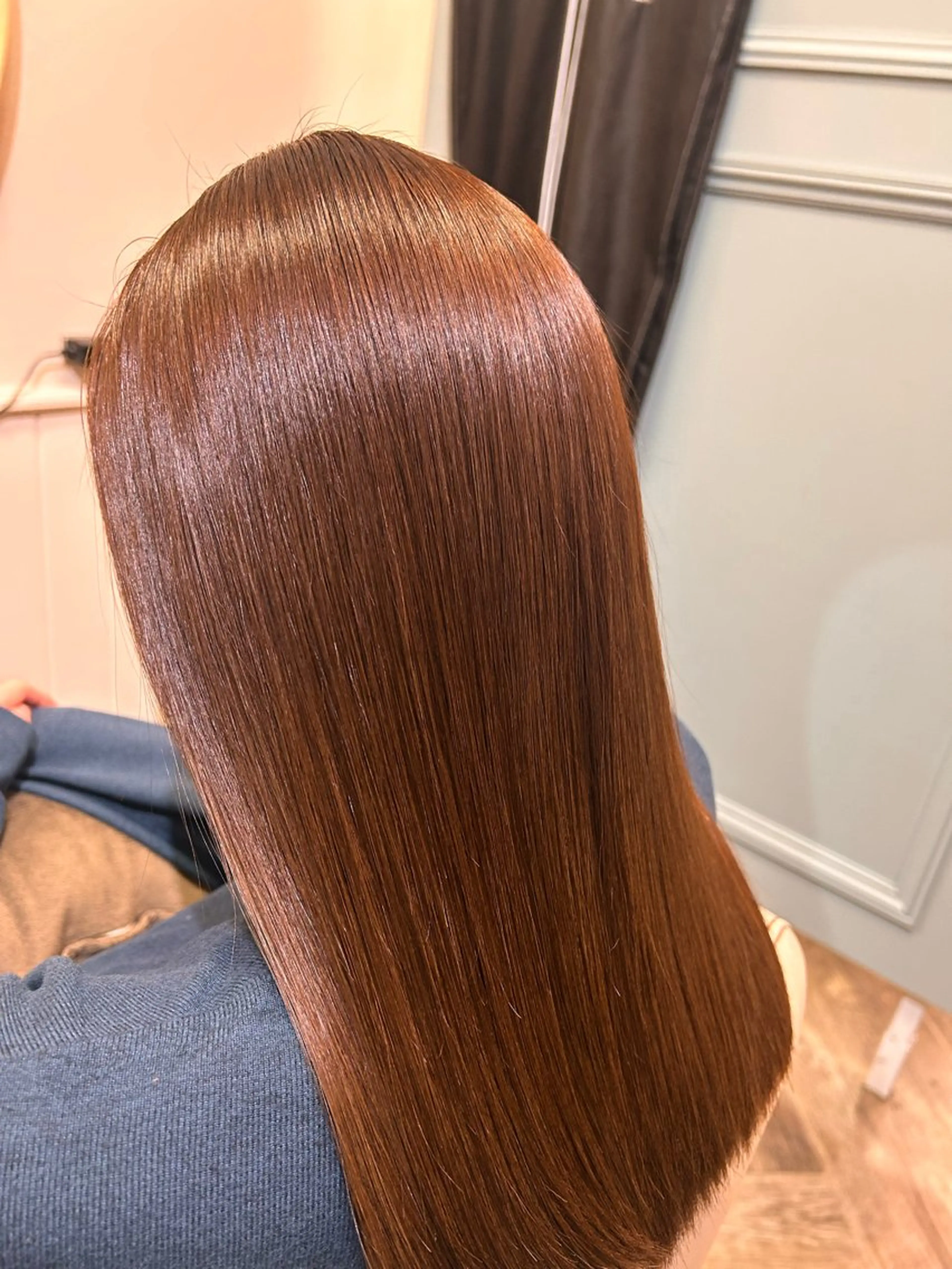 ミディアム ハイライト 髪質改善 レイヤーカット トリートメント カット ヘアカラー 縮毛矯正 トリートメント ✨Less髪質改善✨ シバタのヘアスタイル