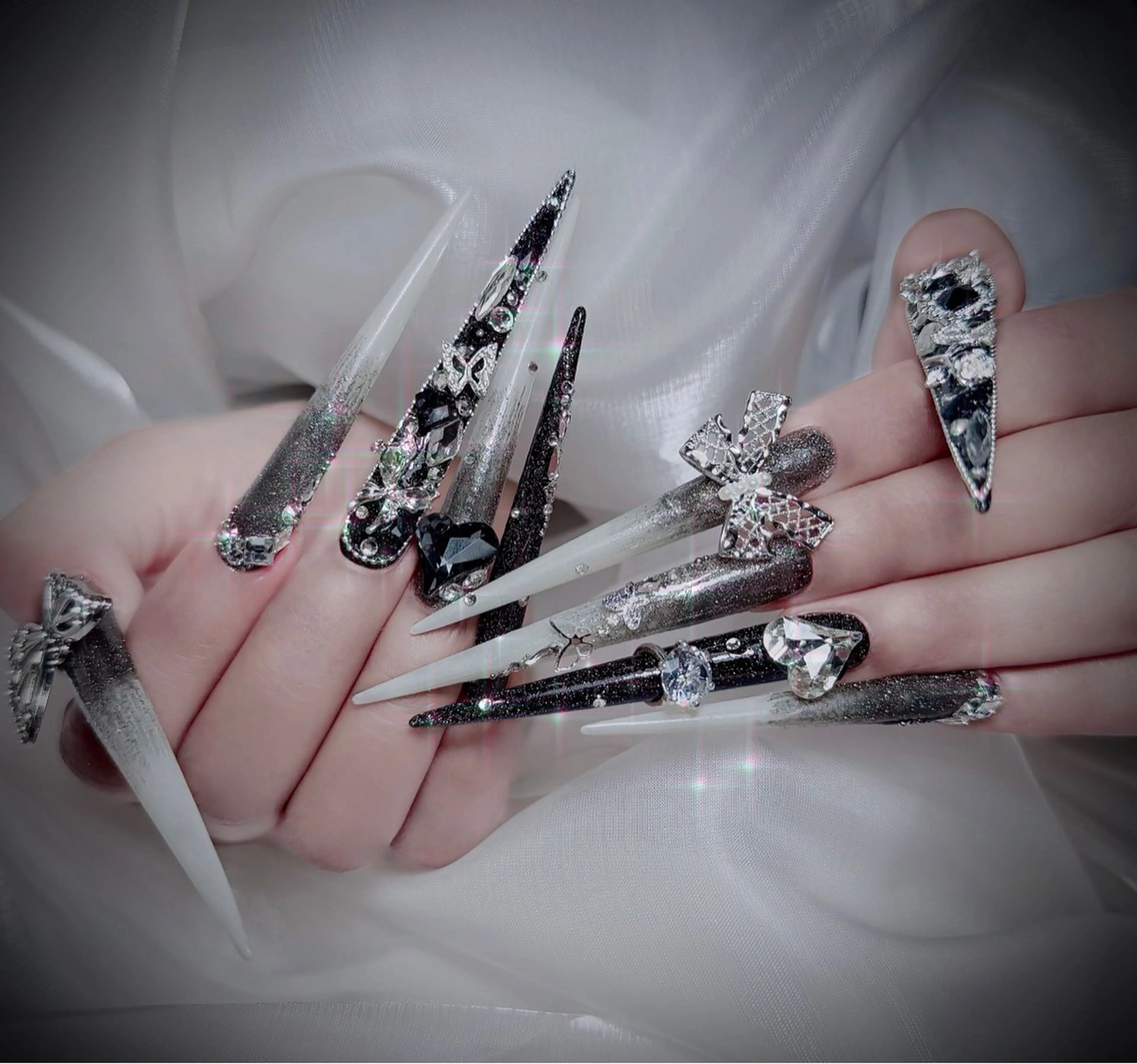 ネイル アートネイル フレンチネイル ジェルネイル 韓国ネイル マグネットネイル ハンドネイル Lenie Nail Okuboのネイルデザイン