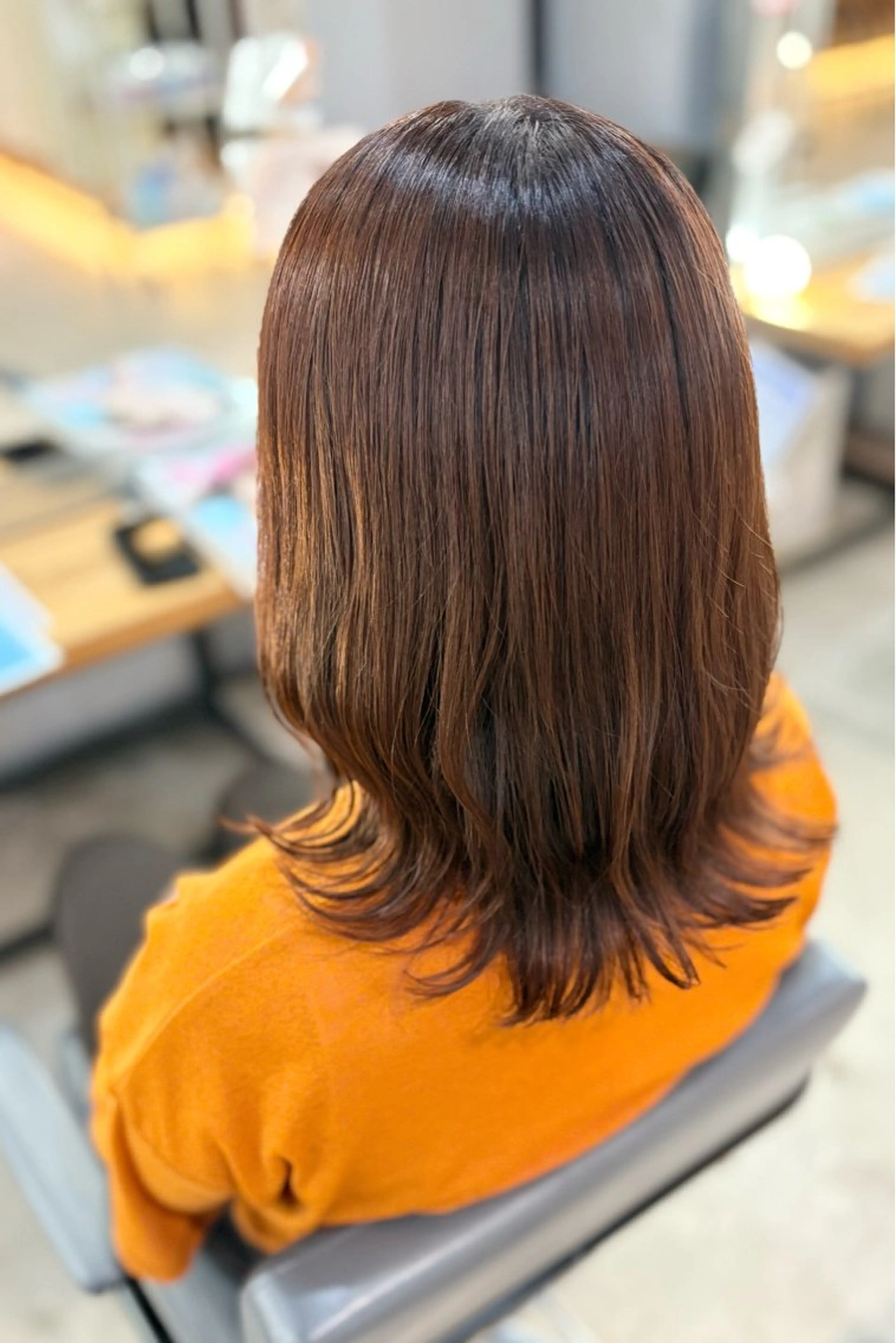 ミディアム カラー 菊地 紗矢のヘアスタイル