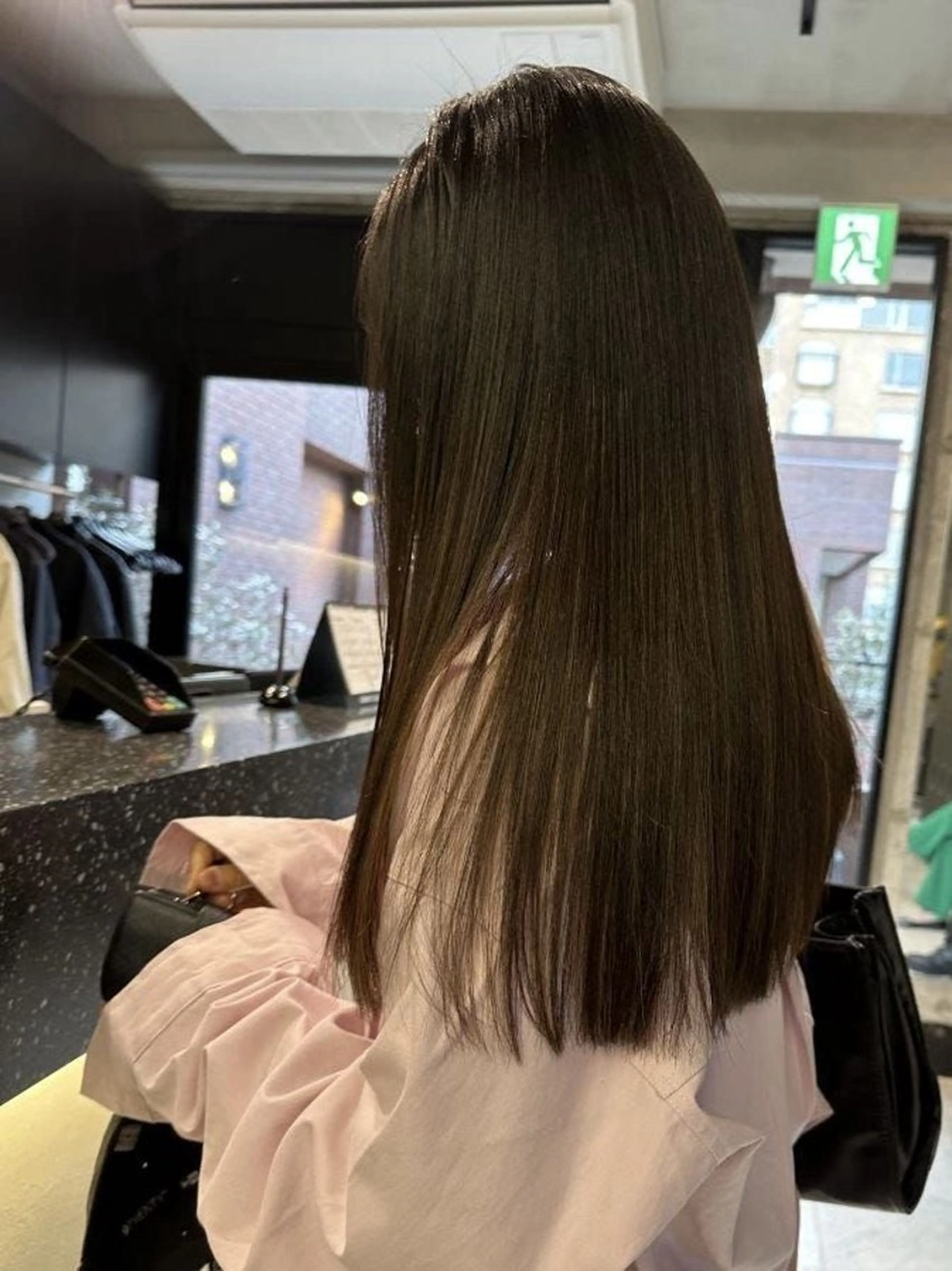 ミディアム KAEDE NAGATAのヘアスタイル