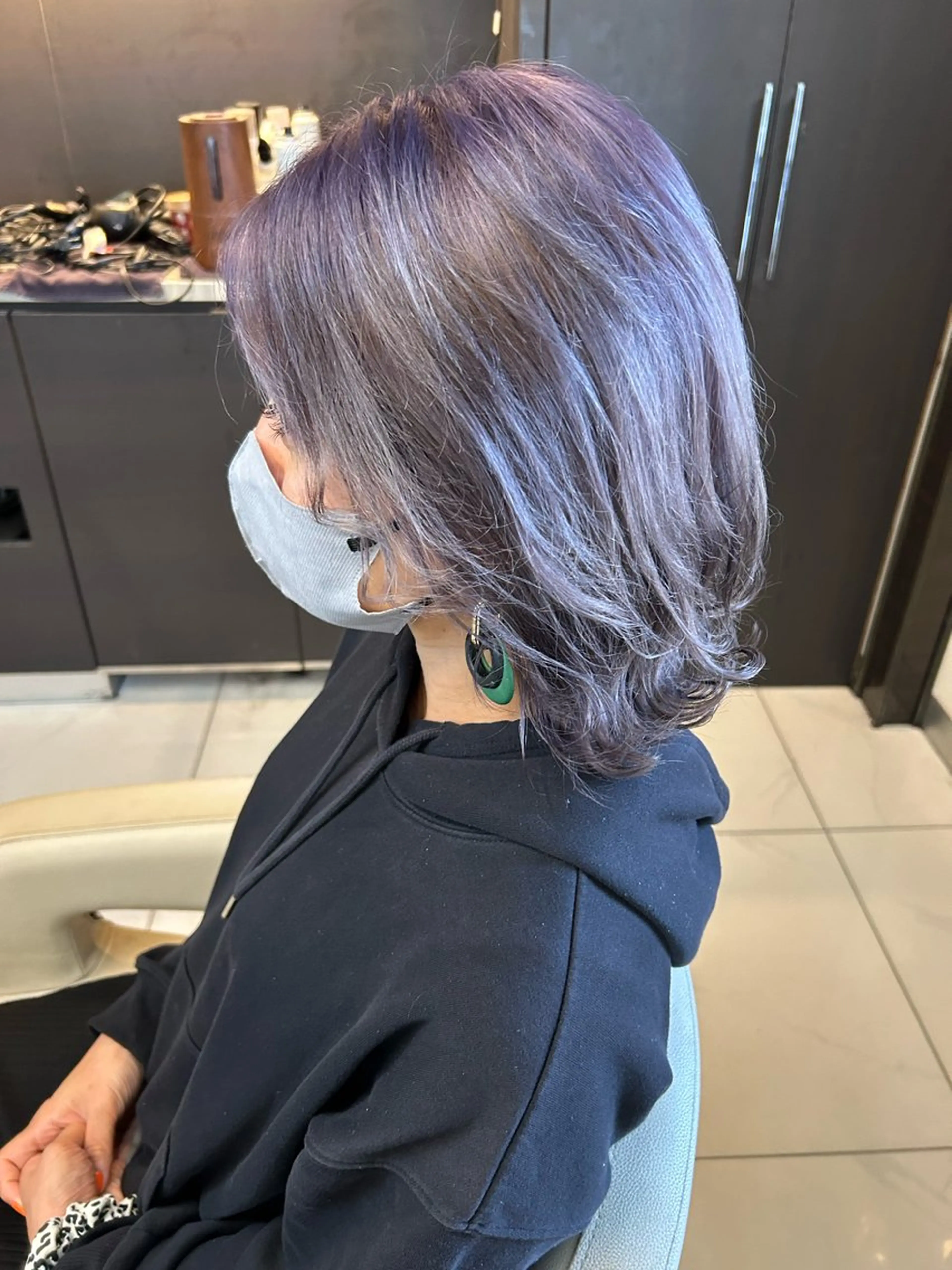 ミディアム ヘアカラー 小嶺 麗華のヘアスタイル