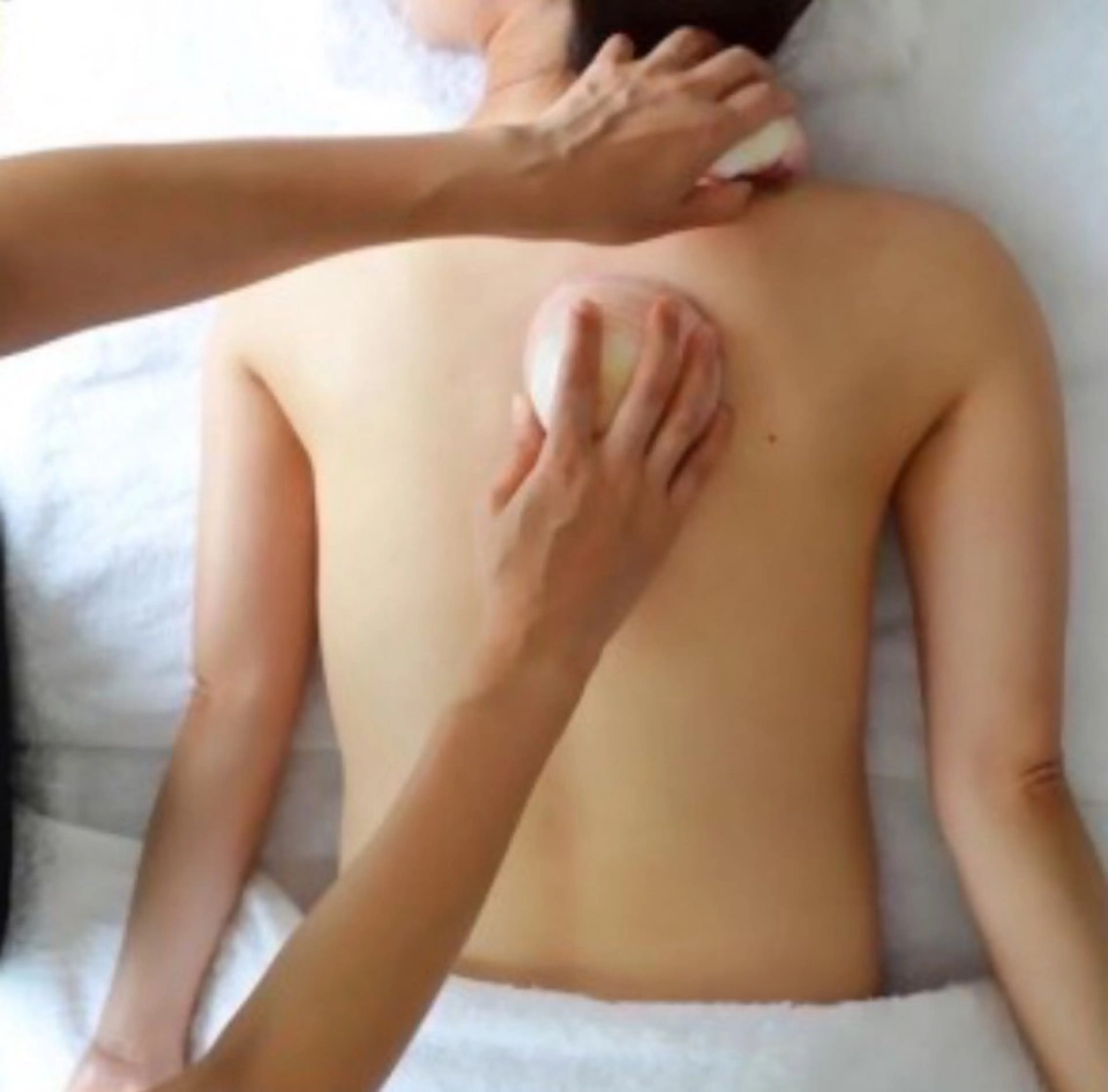 【ホットシェルボディ】温かいシェルで全身リンパマッサージ🐚💖90分の写真