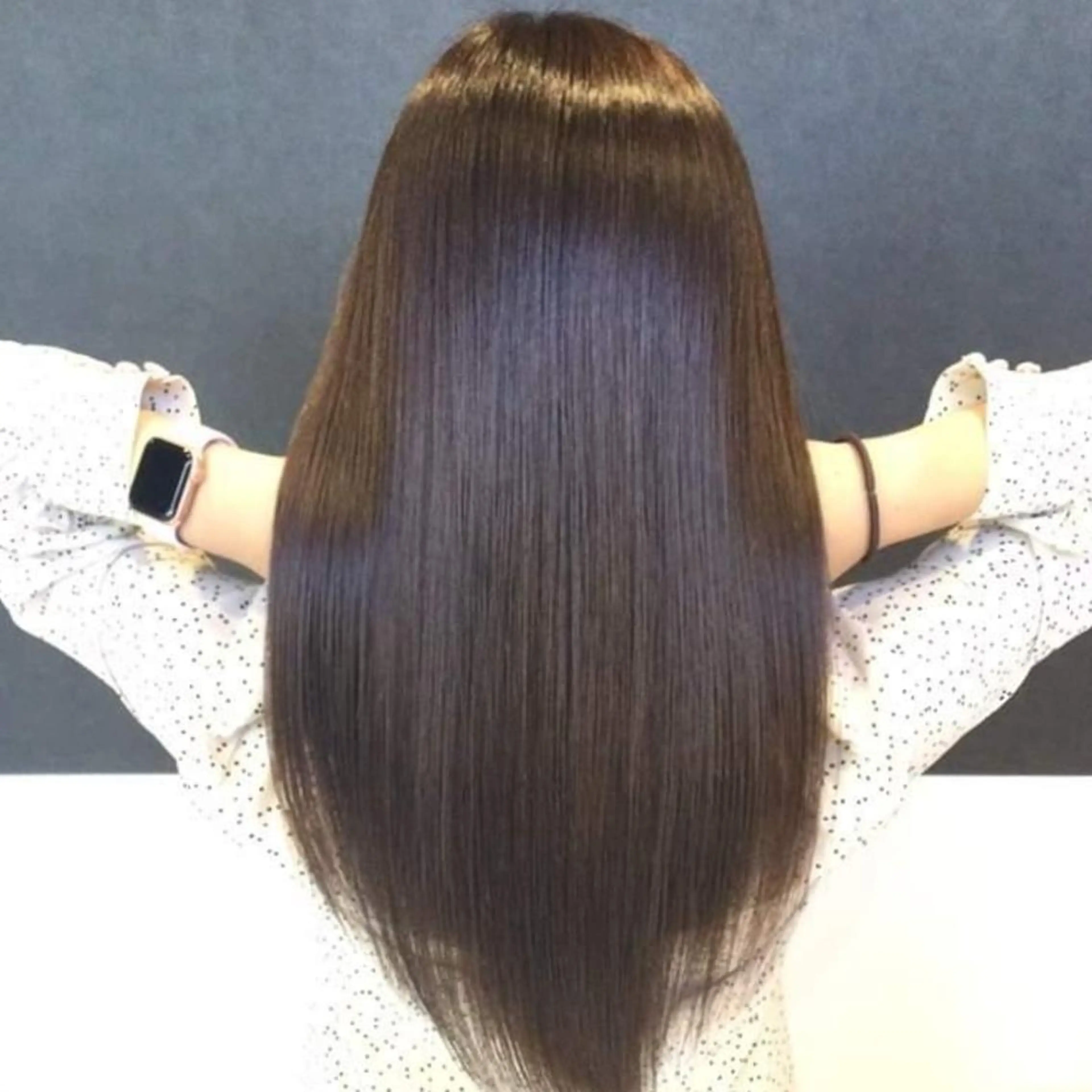 ロング カット ヘアカラー トリートメント ブリーチ/ヘアケア/ 艶髪/イギチハルのヘアスタイル