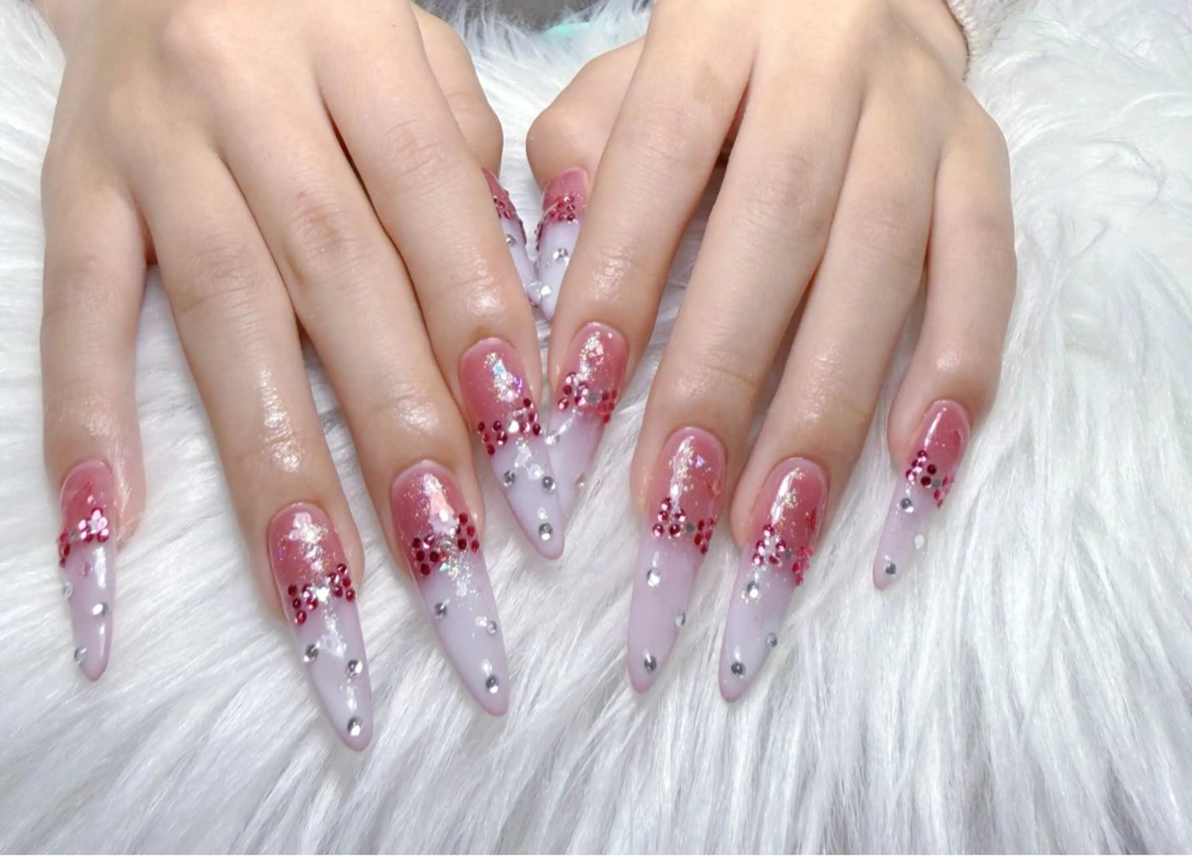 ネイル 小島 阿佑美のネイルデザイン