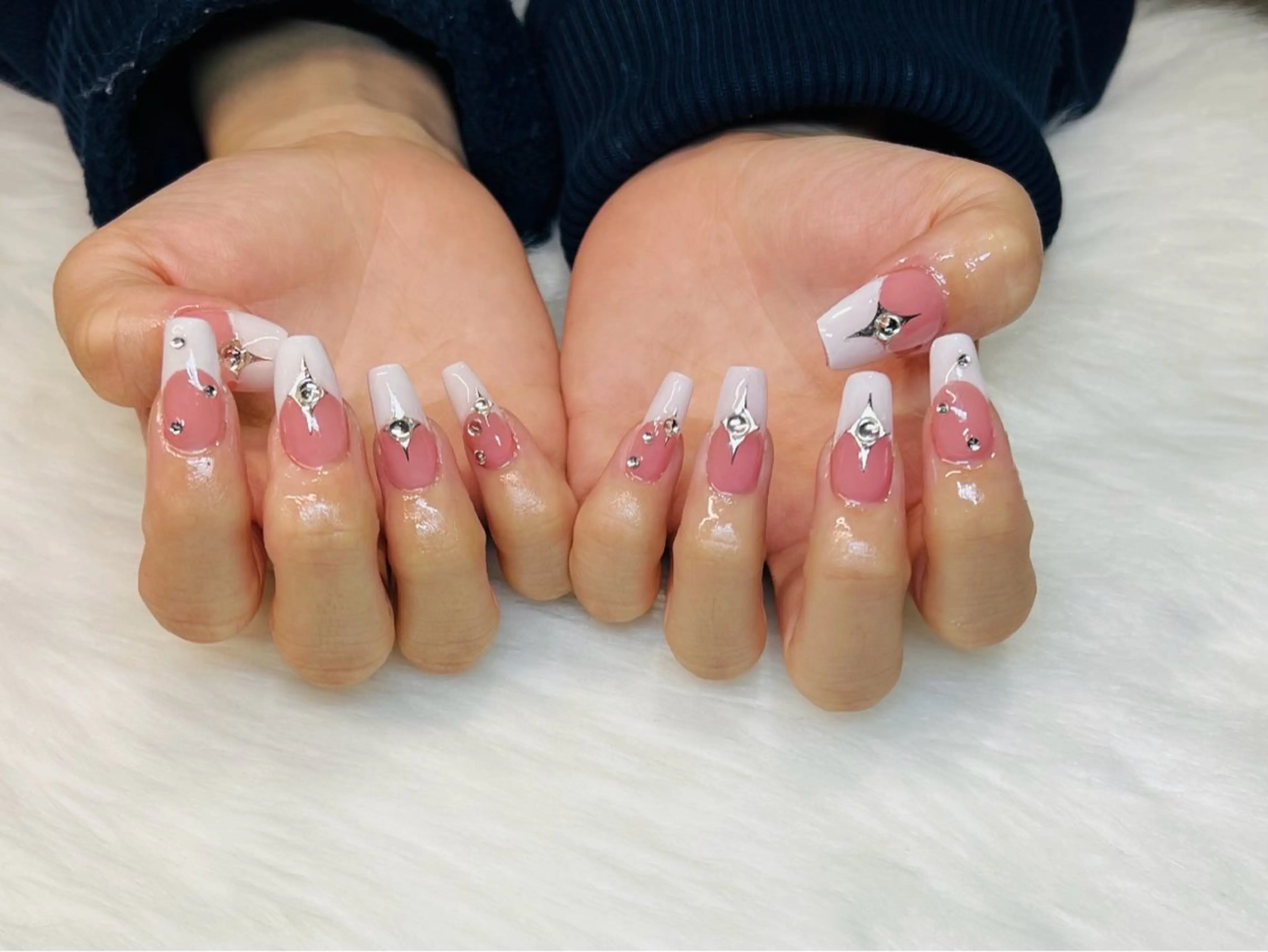 ネイル 、 、の眉毛・アイブロウイメージ