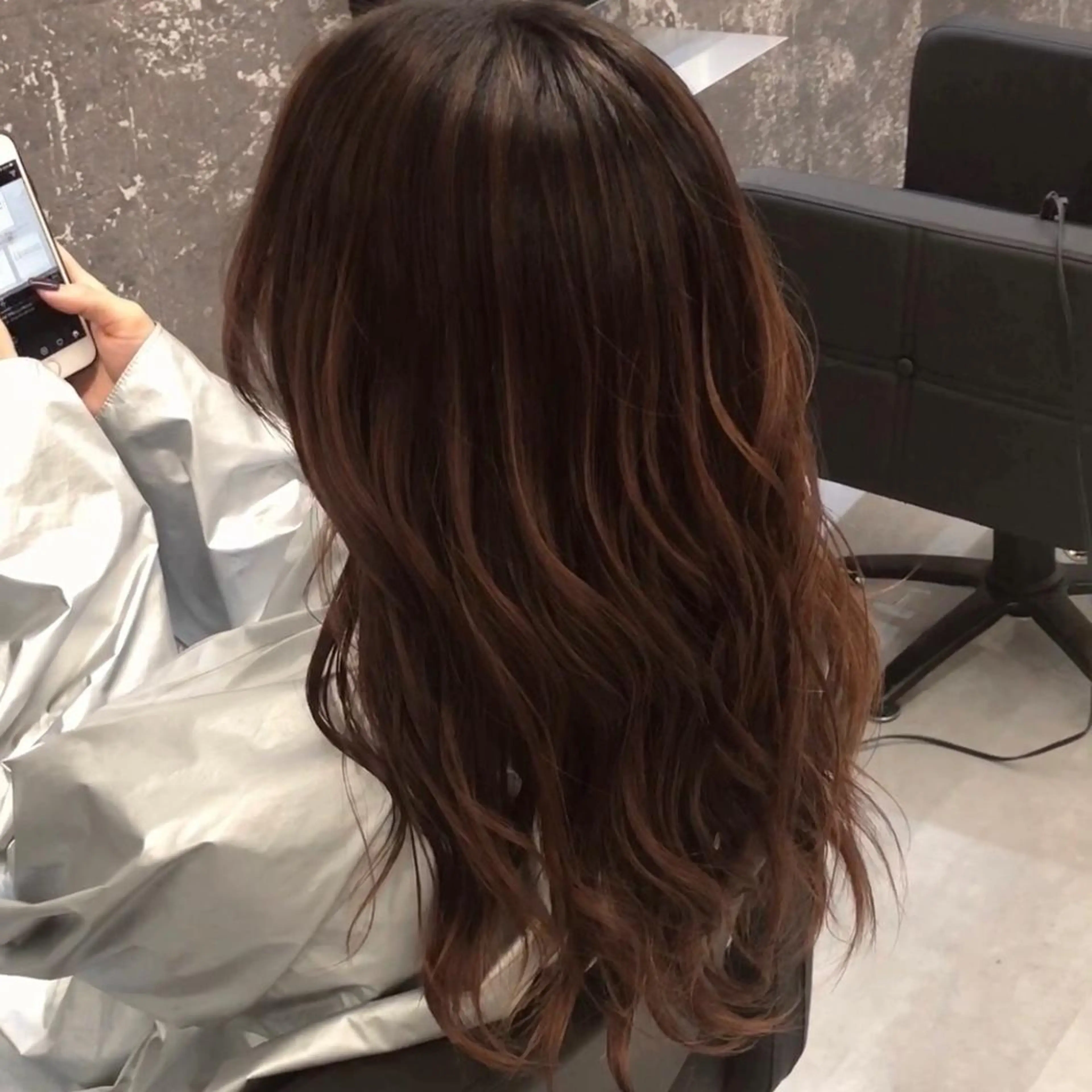 セミロング カラー ヘアアレンジ ショートボブ シールエクステ バレイヤージュ ブリーチ デザインカラー アンドウ ユウ/ レイヤーカット/韓国のヘアスタイル