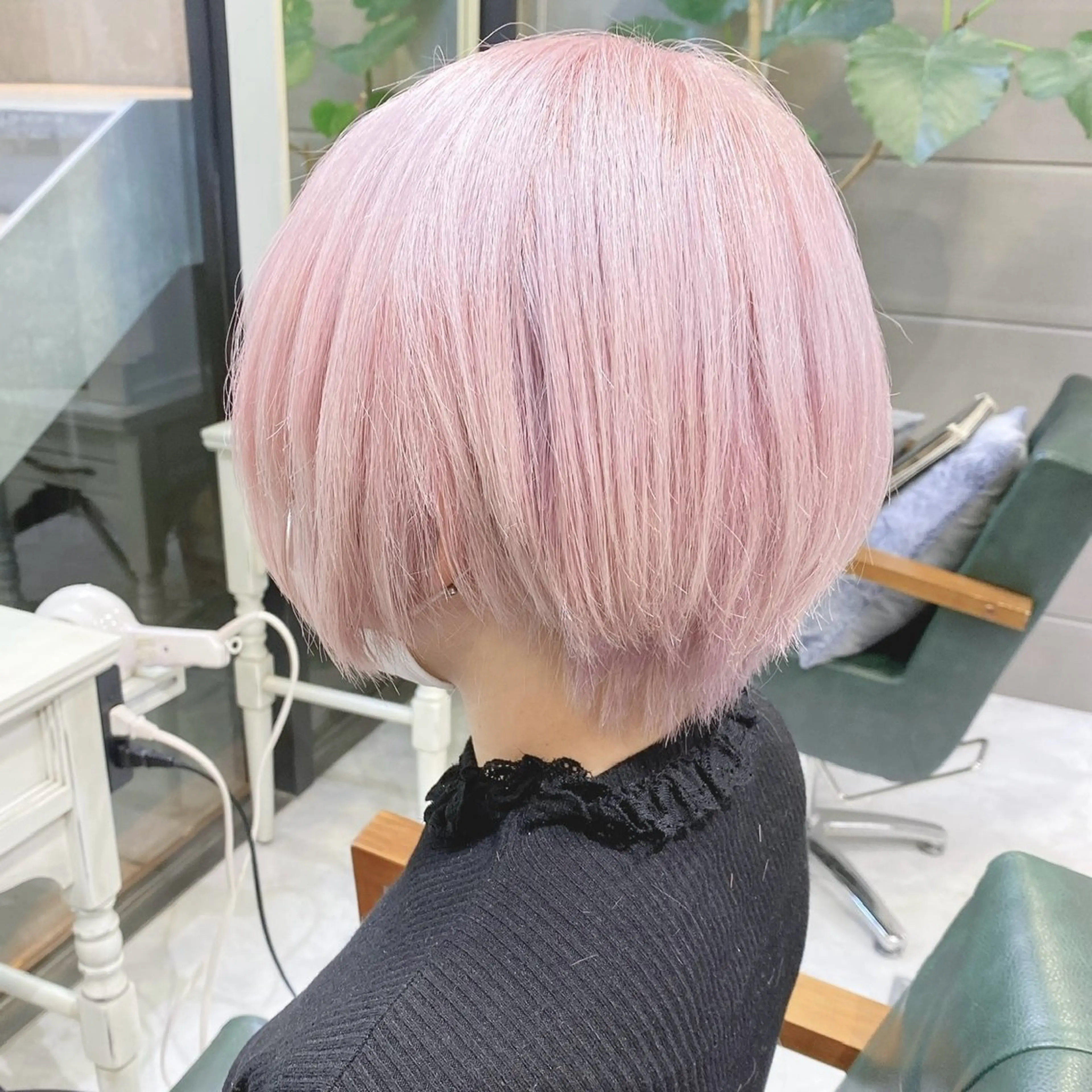 ショート カラー ブリーチ デザインカラー ハイトーンカラー ピンクカラー ヘアカラー トリートメント DAYS Men’sのヘアスタイル