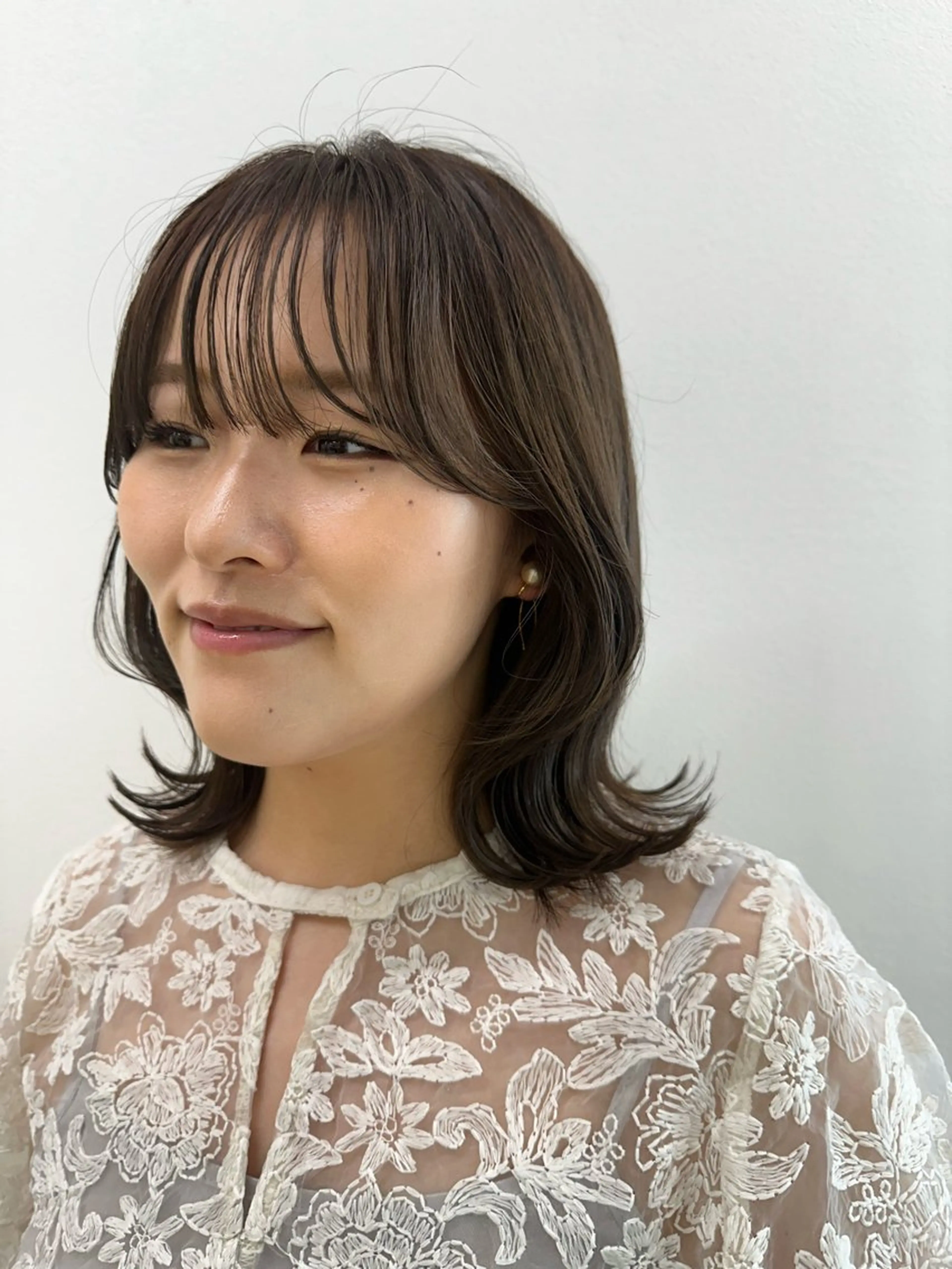 ミディアム ボブ くびれヘア ハイライト 髪質改善 韓国風ヘア カット ヘアカラー トリートメント 韓国/ヘアアレンジ/ 髪質改善/夏美のヘアスタイル