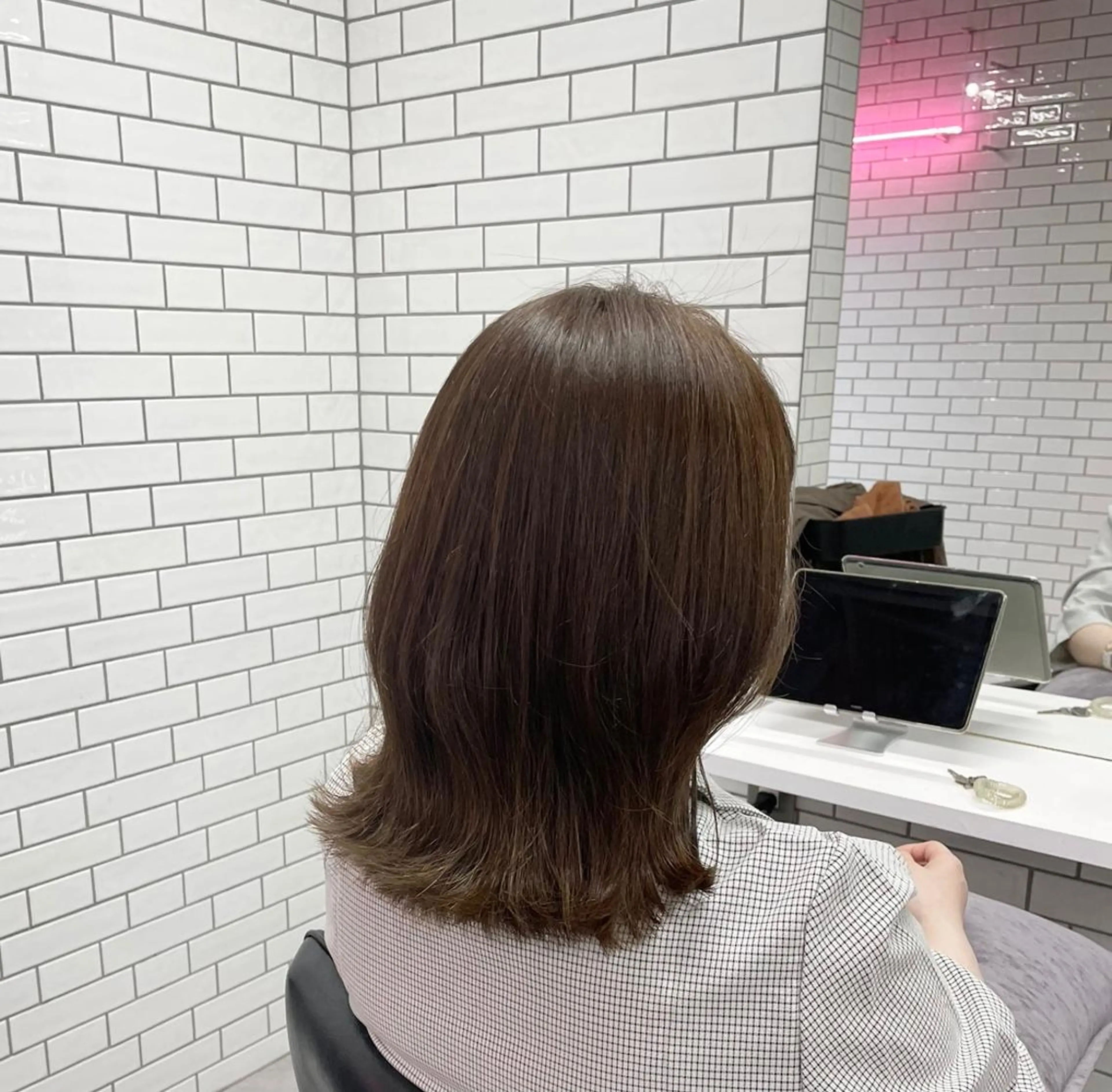 ミディアム カラー オリーブカラー 透け感カラー✂️ yuuのヘアスタイル