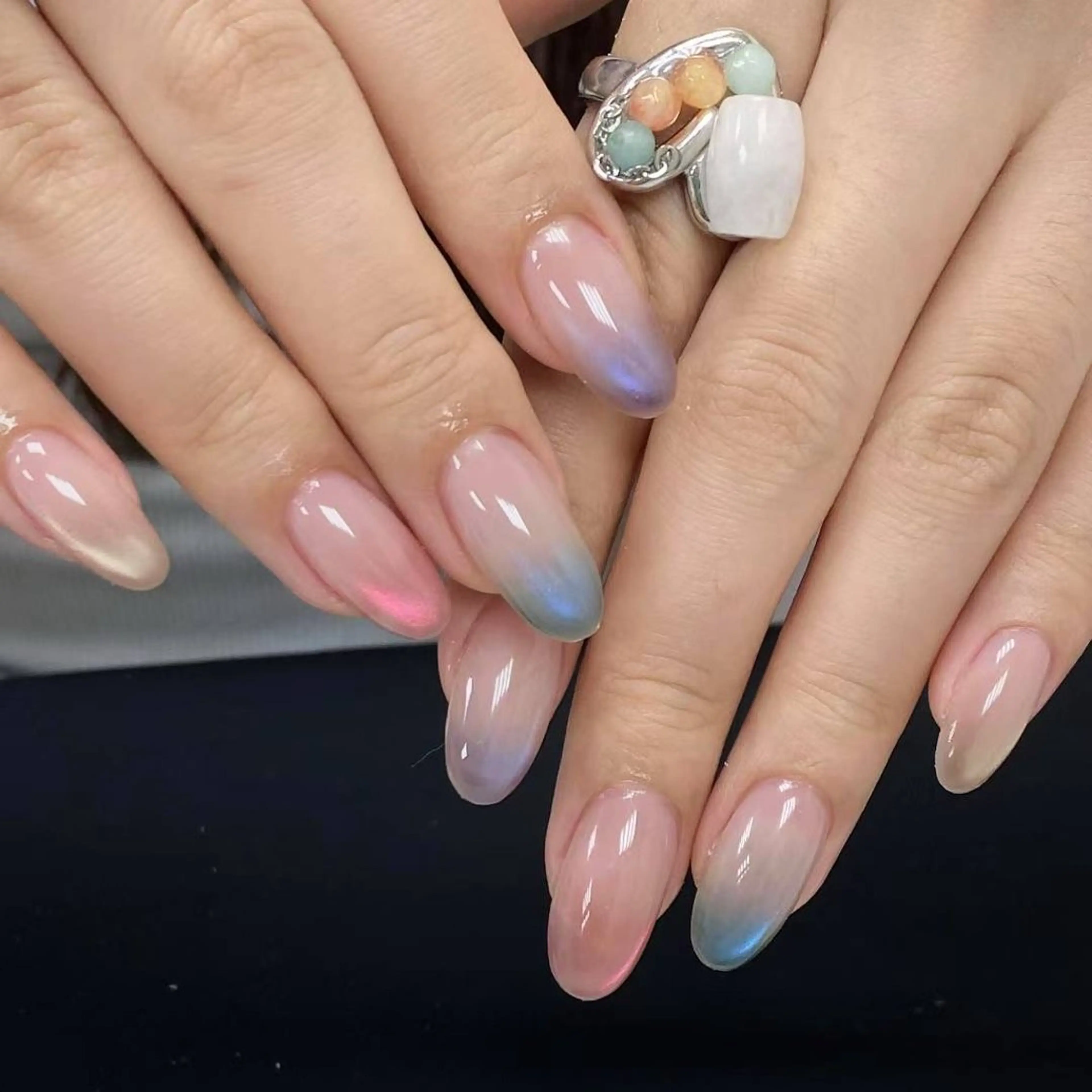 ネイル IYOU NAIL所属・チン セイジョのネイルデザイン