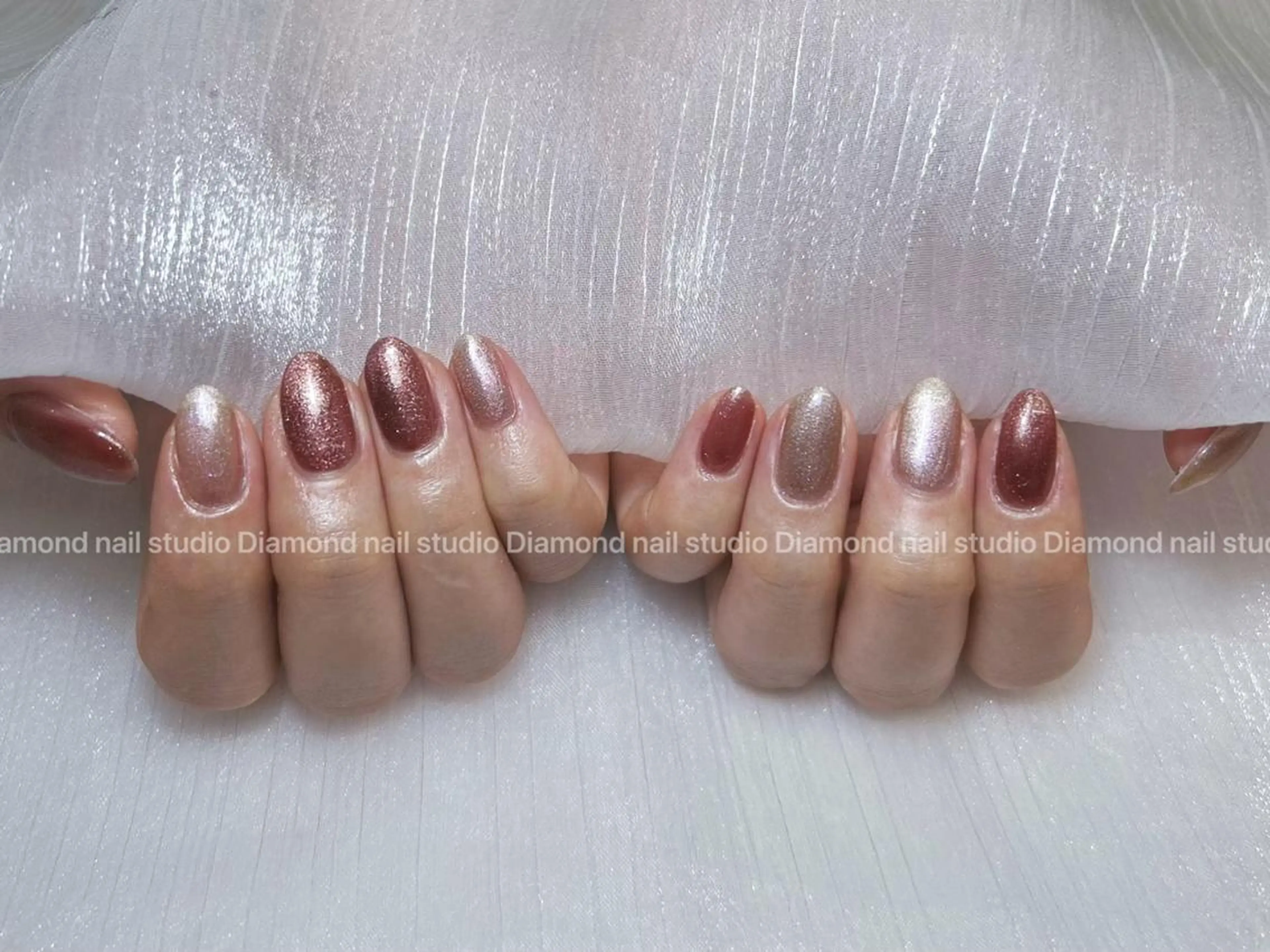 ネイル アートネイル オーロラネイル ガーリー キラキラネイル マグネットネイル ハンドネイル ハンドケア Diamond ✨のネイルデザイン