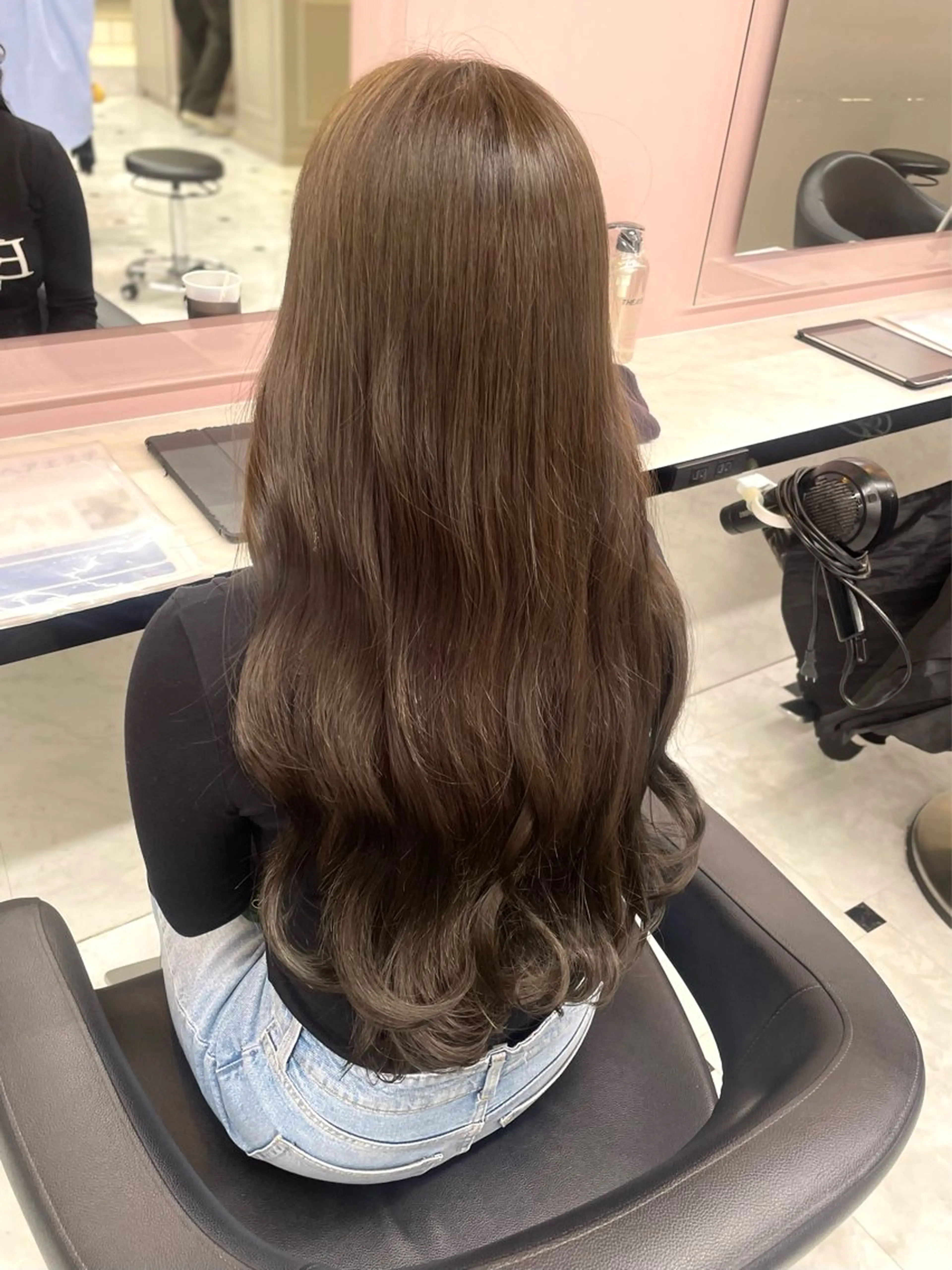 セミロング カット ヘアカラー うる艶トレンドヘア 🕊️上野BABYのヘアスタイル