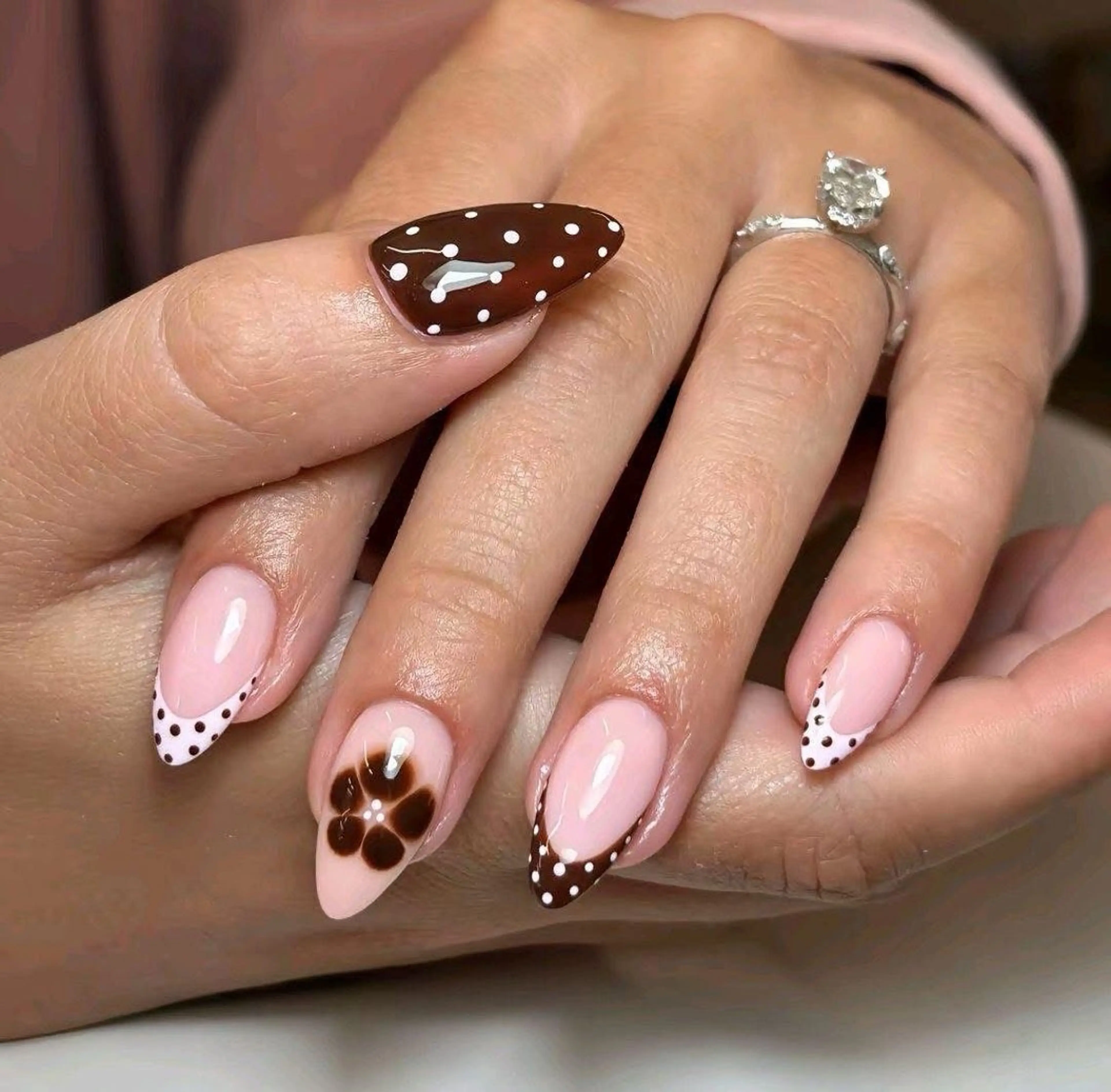 ネイル アートネイル 長さ出し ジェルネイル マグネットネイル ニュアンスネイル ハンドネイル Cloudy Chan Nailのネイルデザイン