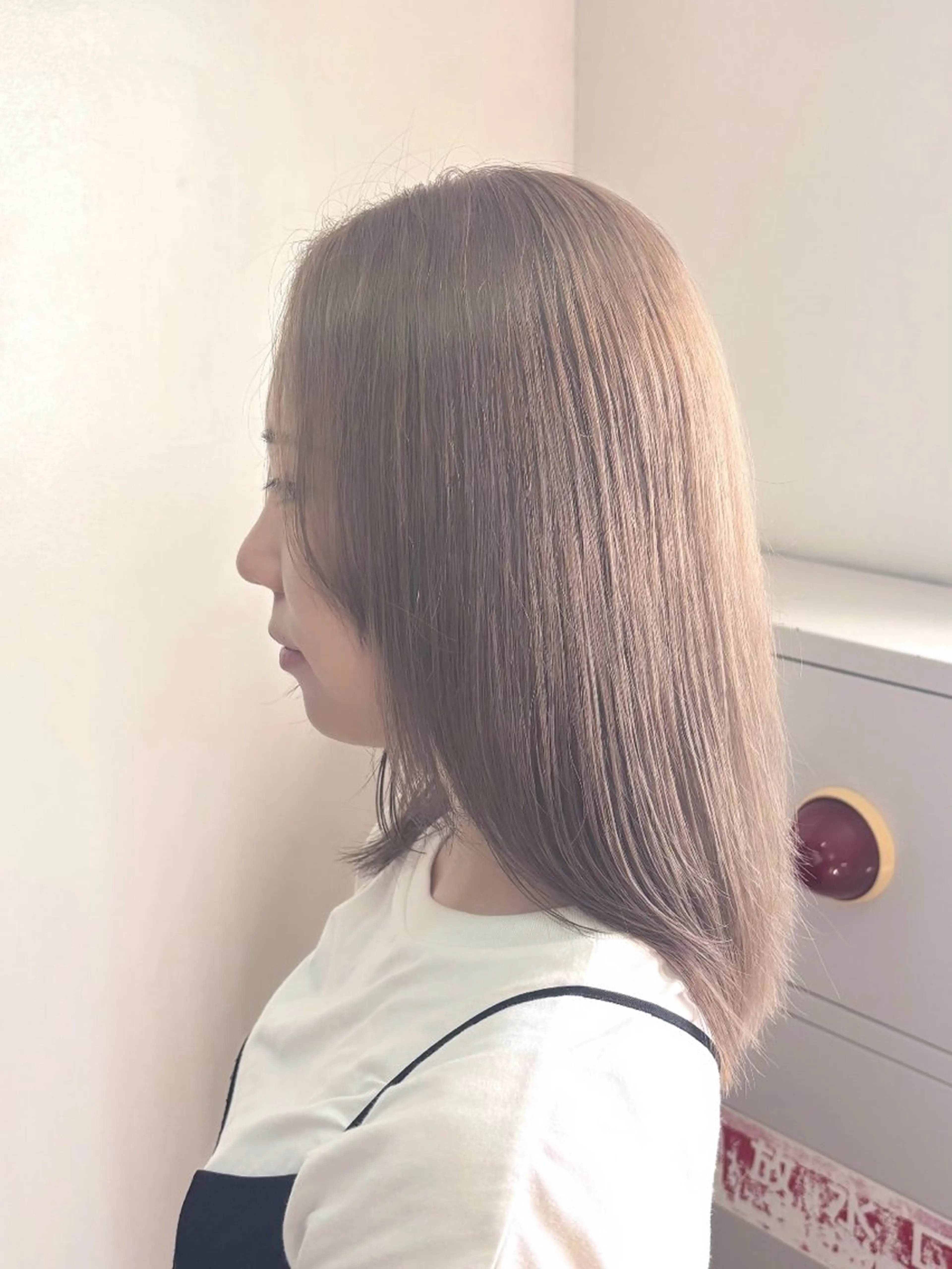 ミディアム カラー ヘアカラー トリートメント 詩乃 暖色系🎀レイヤーのヘアスタイル