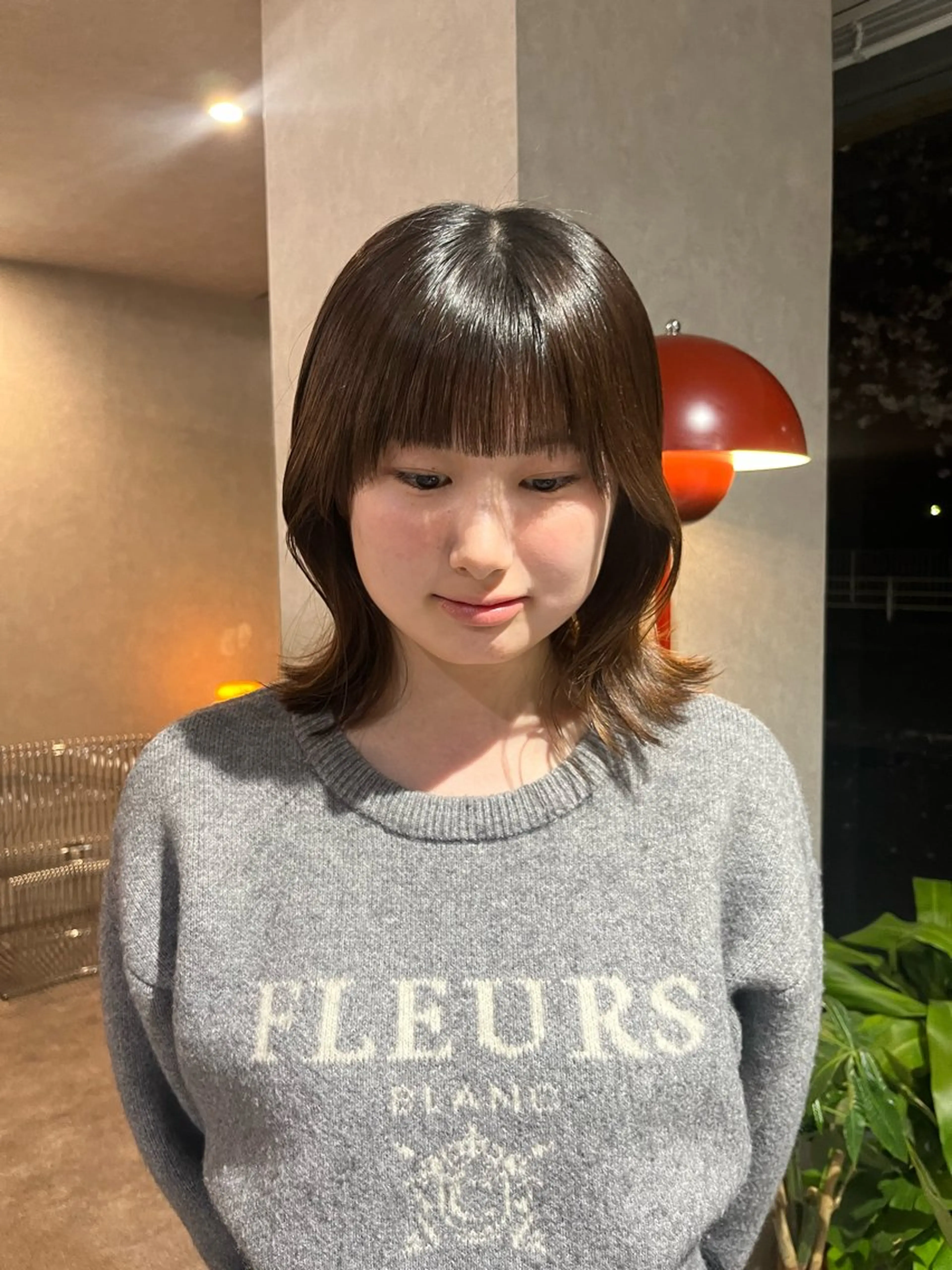 ミディアム カット ヘアカラー yuumi/大濠🪷 レイヤー/ハイトーンのヘアスタイル