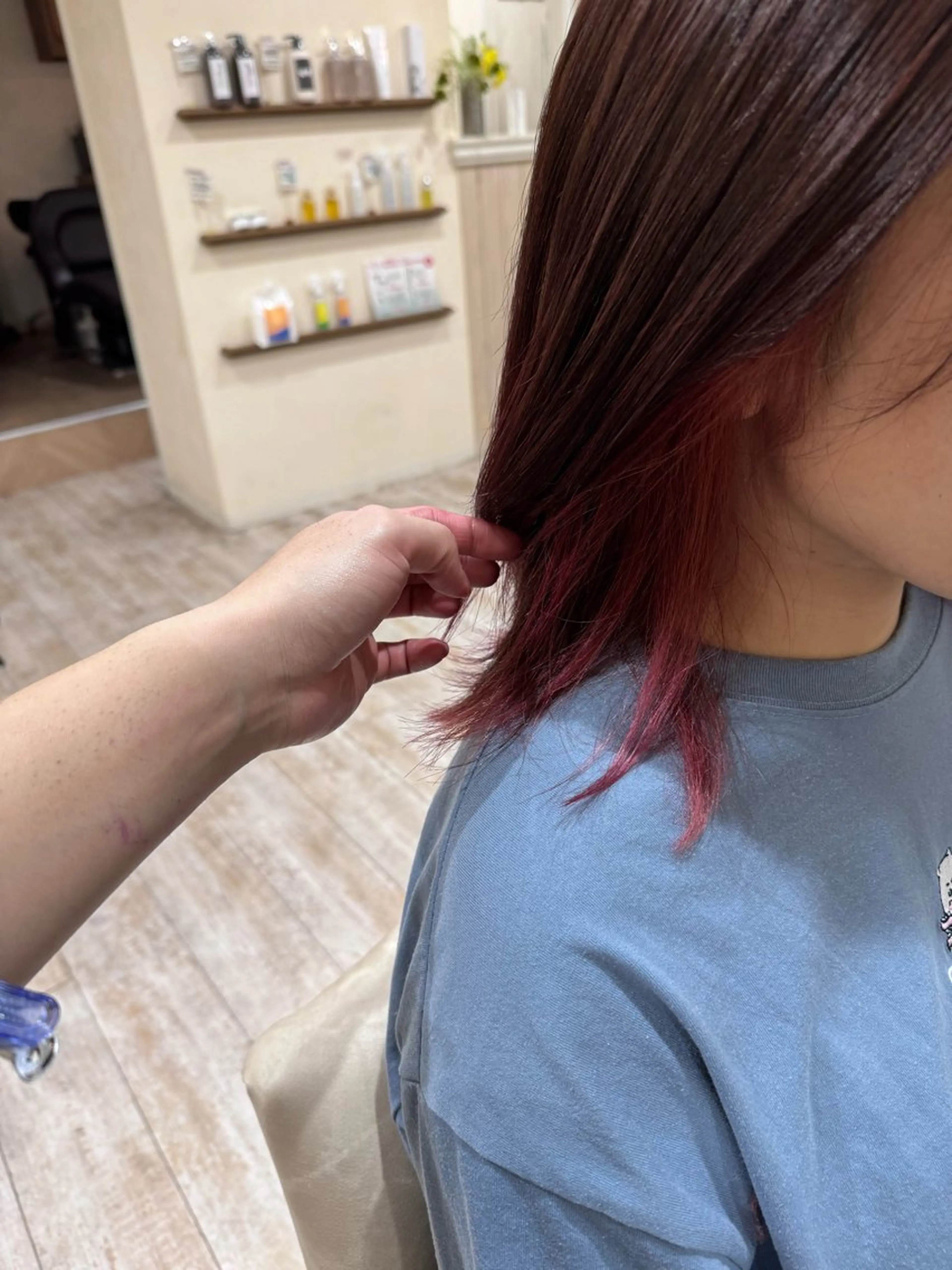 ミディアム カラー ミディアムレイヤー ブリーチ ケアブリーチ インナーカラー ピンクカラー カット ヘアカラー トリートメント 新越谷noble店長 松本拓也▶◀*.のヘアスタイル