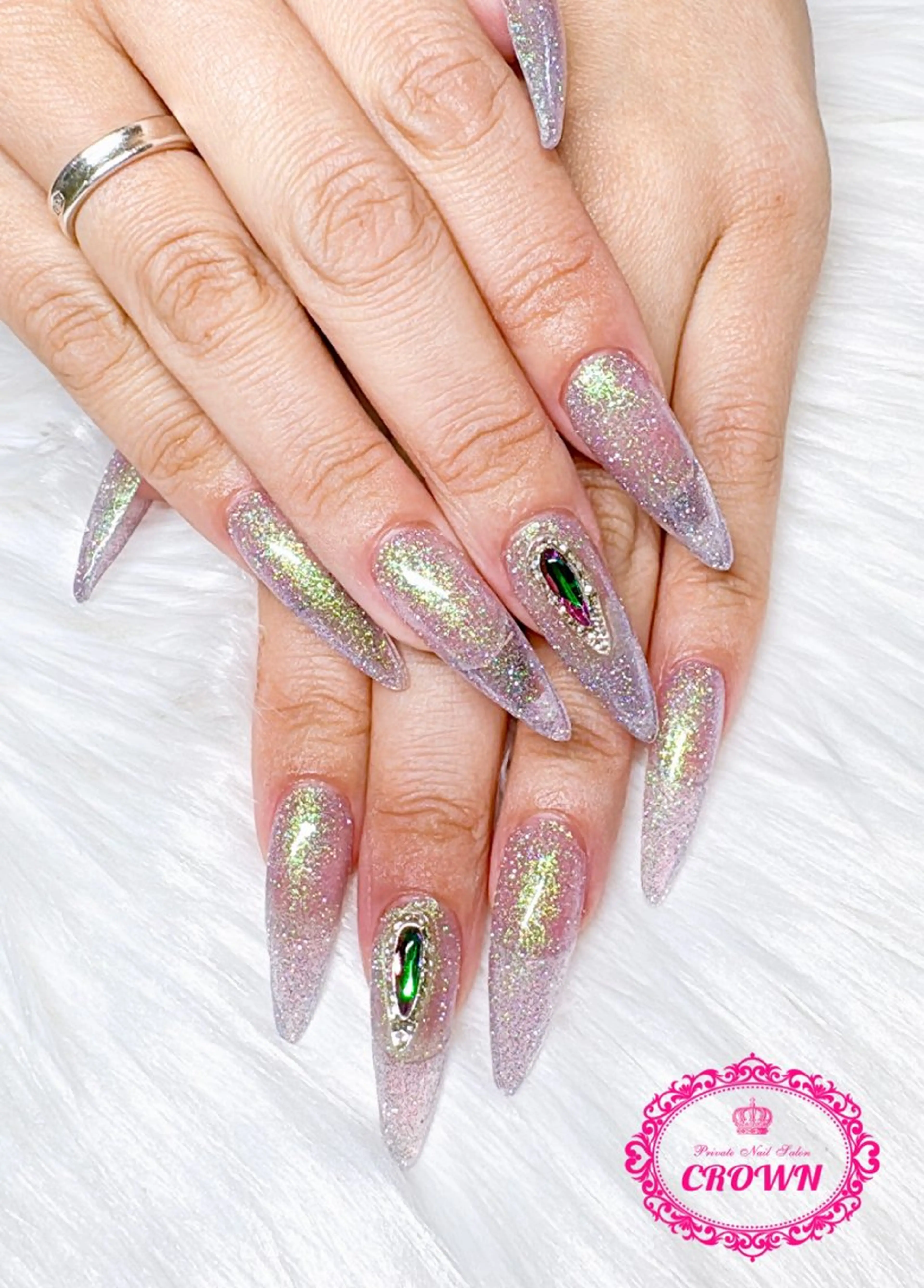 ネイル CROWN プライベートサロンのネイルデザイン