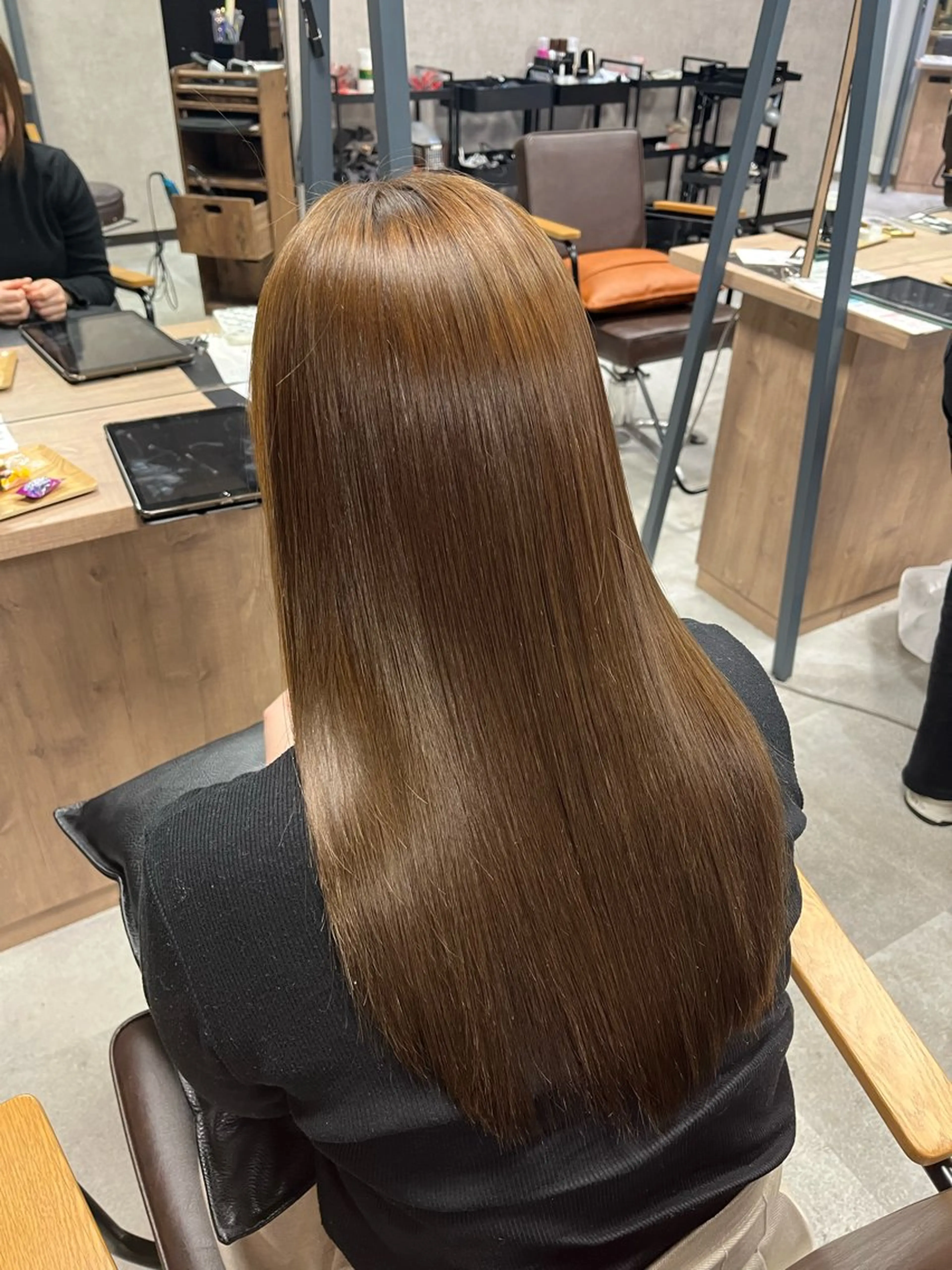 セミロング KAEDE🎀 ジャニオタ美容師のヘアスタイル