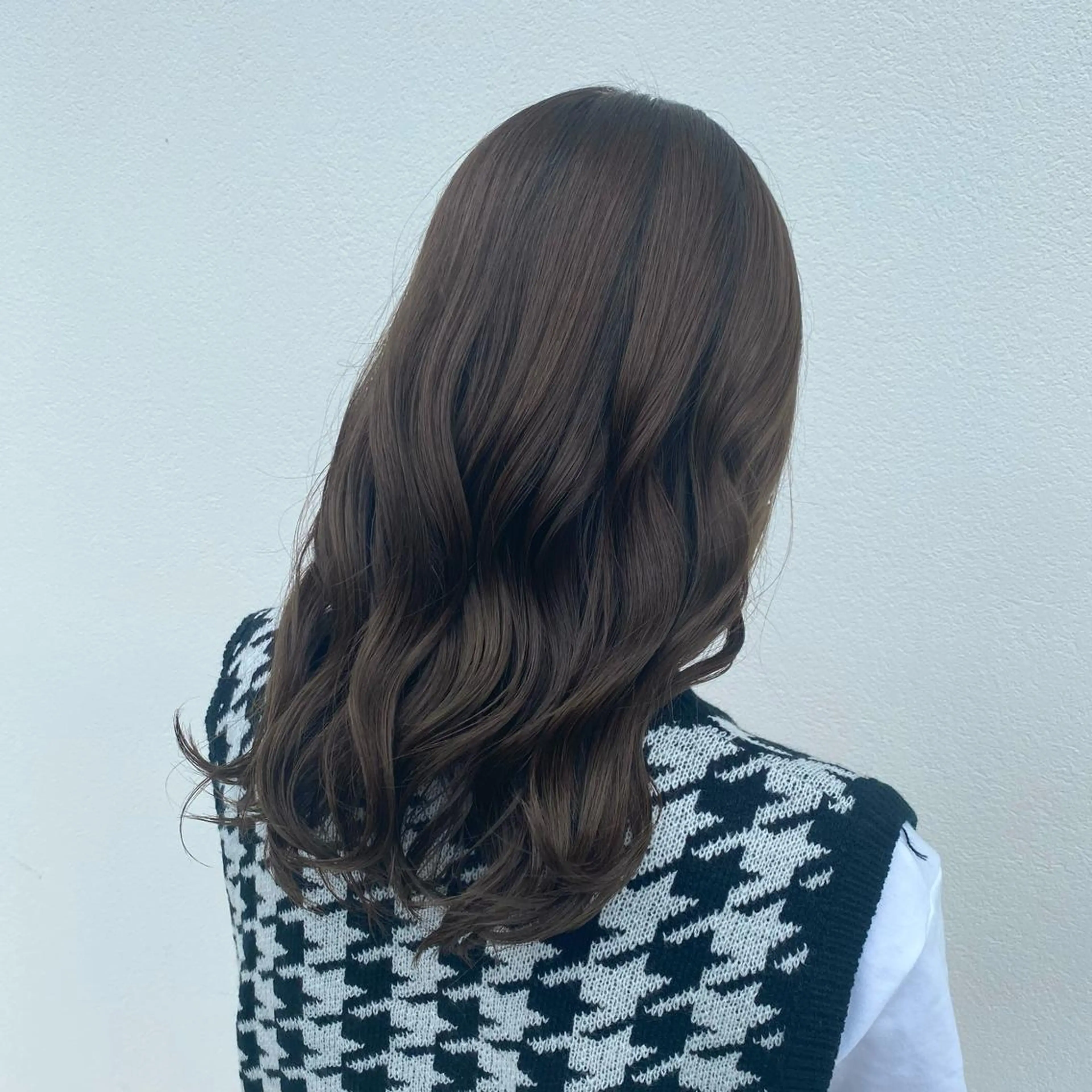 セミロング カラー アディクシーカラー バレイヤージュ ミストバング ブリーチ ブラウンカラー 韓国ヘア特化 💟 ララア 💟のヘアスタイル